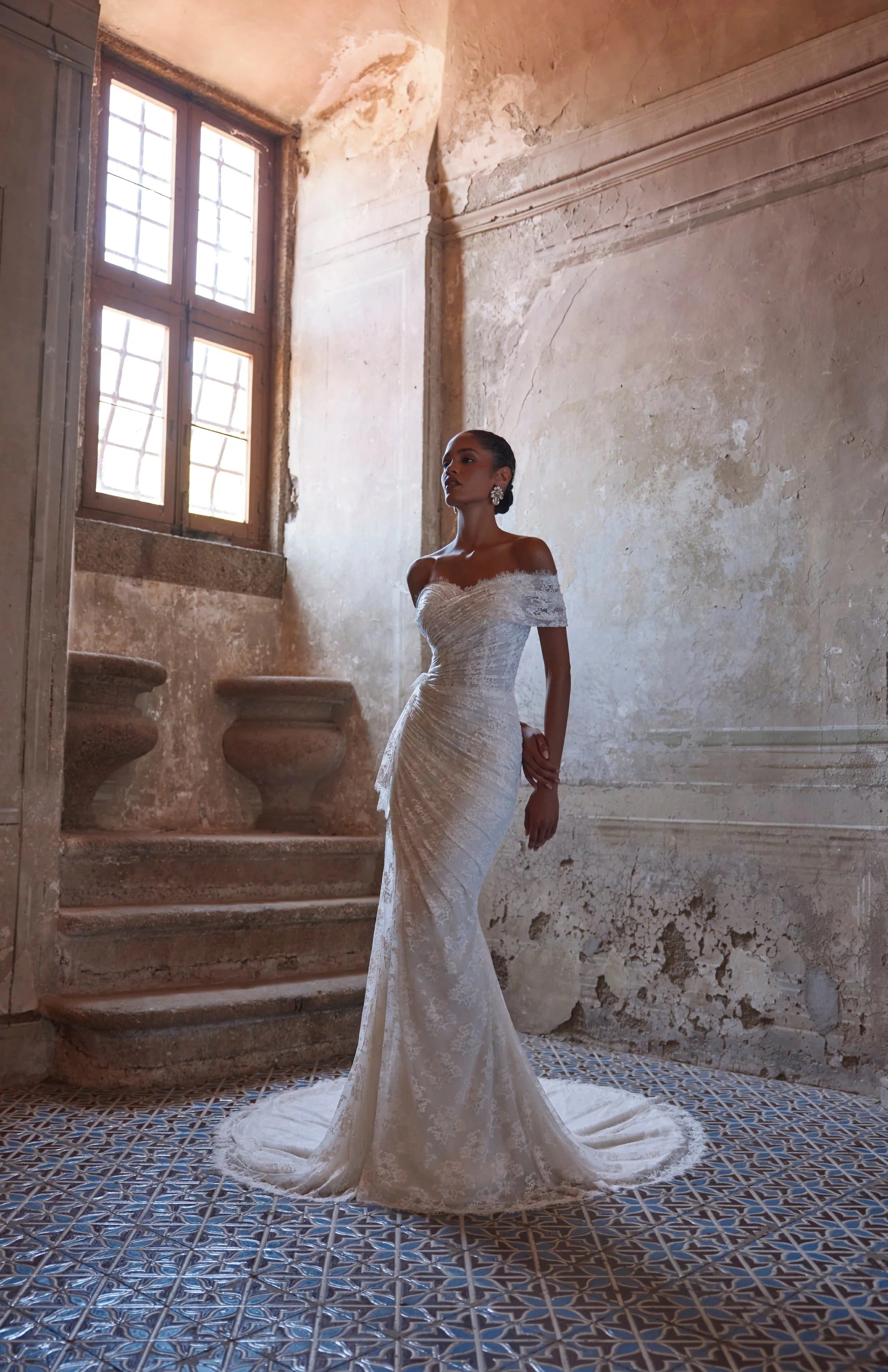 63227 Amore Gowns imgi_129_63227_01764_2048x_332c9ab9-1b0d-4ff2-b96a-f09aca0f9d81