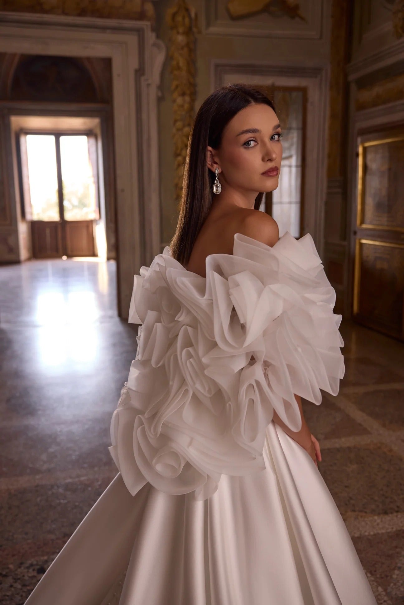 63221 Amore Gowns imgi_139_63221-10339_02609_1296x_9aca8e8c-e6b4-4fb2-b90d-8153f394fe19