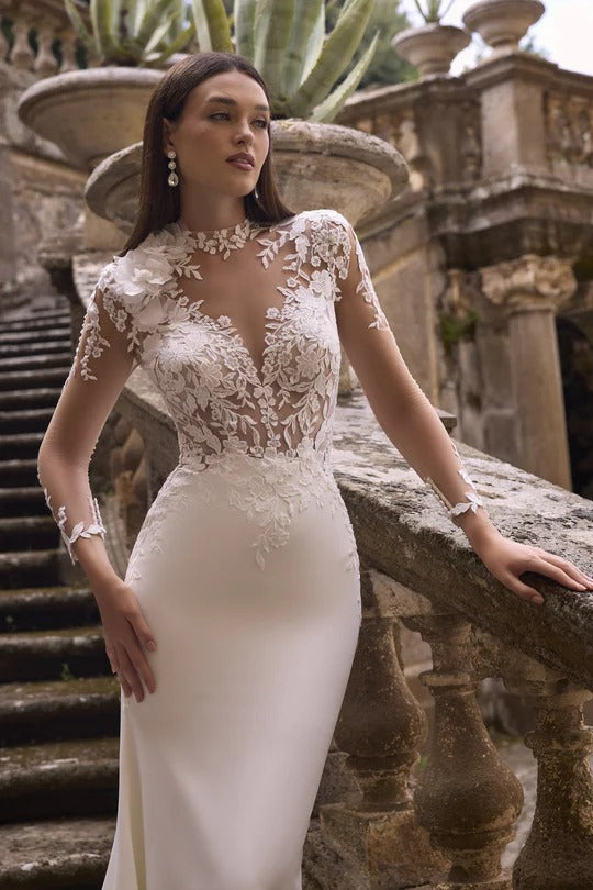 Abigail Wedding Dress Amore Gowns imgi_1_63214-10323_00790_540x_21b7ccf3-f989-47ef-9f03-4fb00888a941