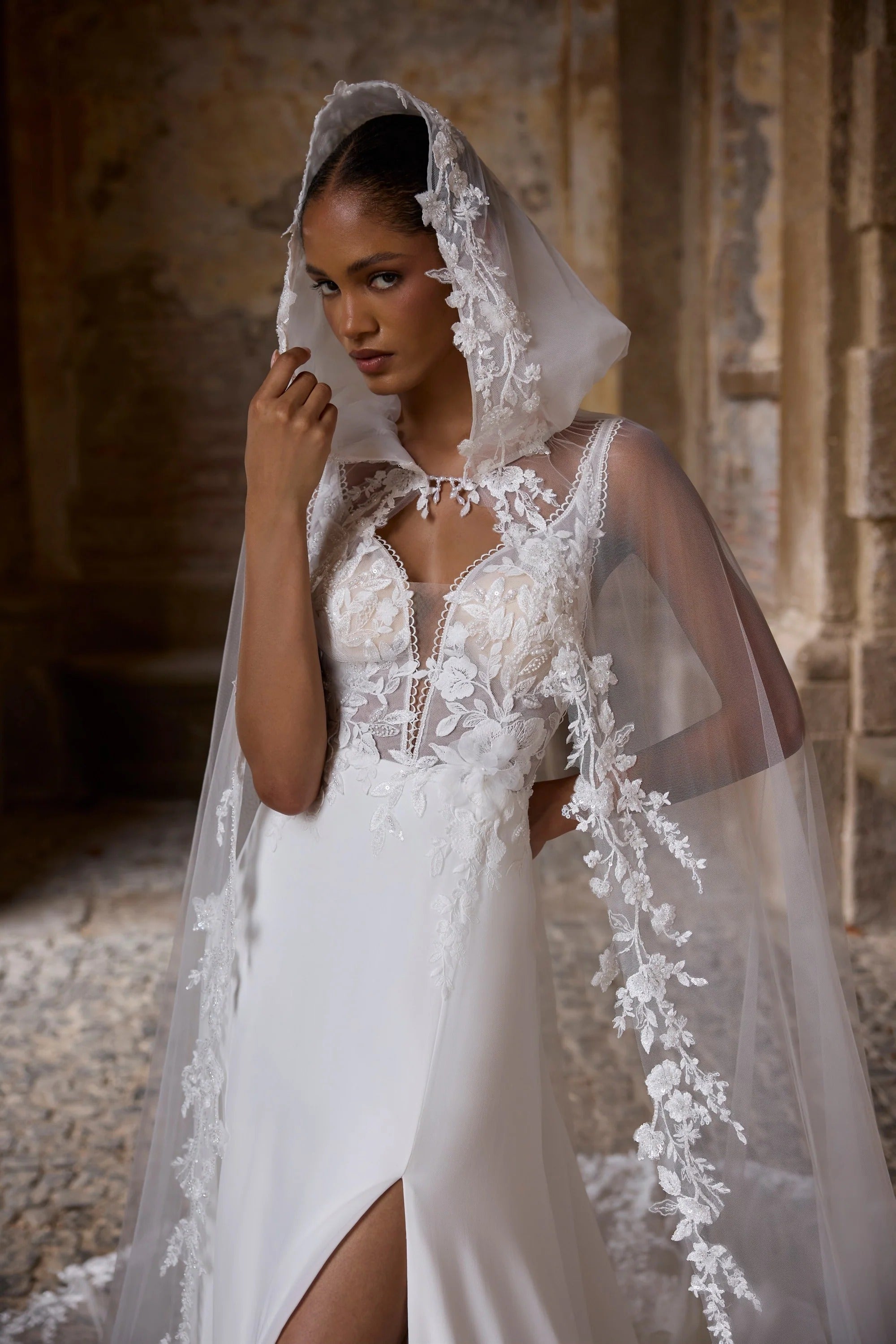 63264 Amore Gowns imgi_54_63264-10335_02341_2048x_006f832c-480d-4d55-b8a5-5033d109a487