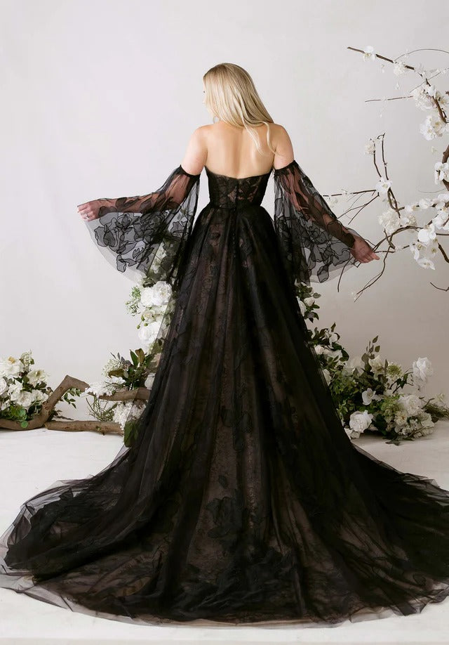 1010006 Amore Gowns imgi_73_product_img_1010006_gallery_img_7_640x_crop_center_238b52ac-46be-482a-a426-e35933df49ec