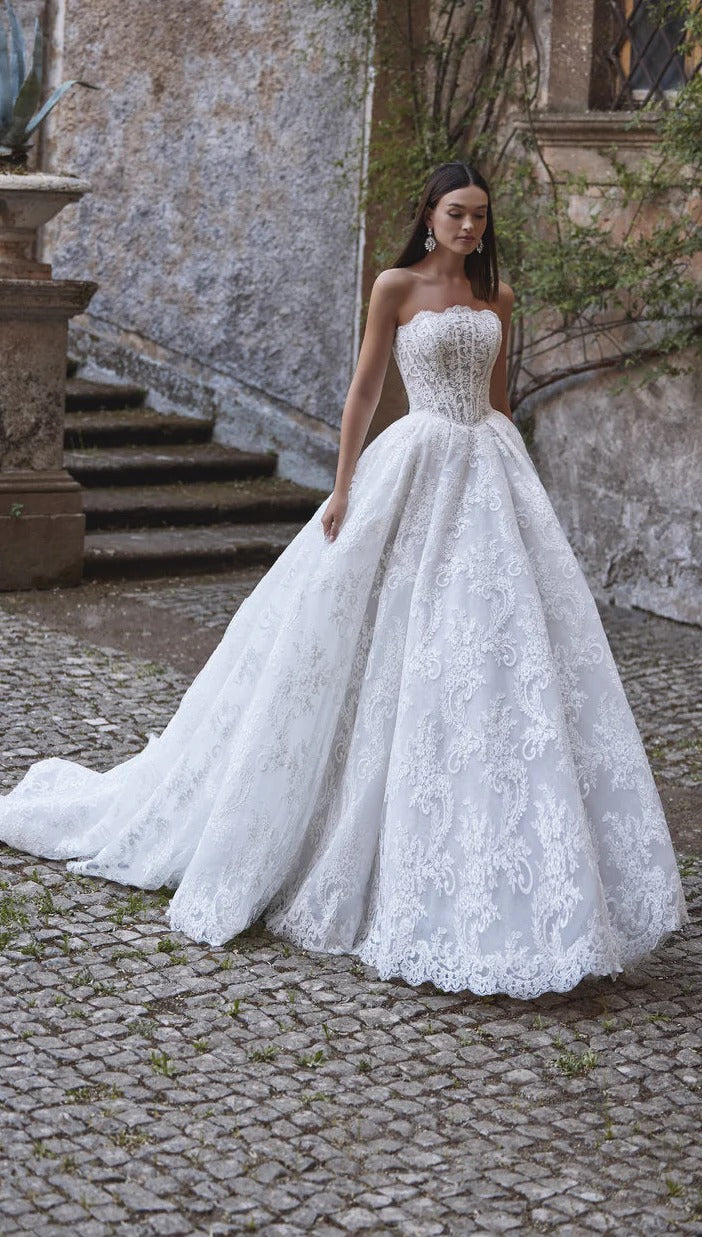 63231A Amore Gowns imgi_85_63231-10331_03034_720x_35f32826-269f-45f2-97c7-776e39607bbe