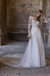 63216 Amore Gowns imgi_8_63216-63217_01192_300x300_8b209da4-09d7-4767-ae59-32857a31c186