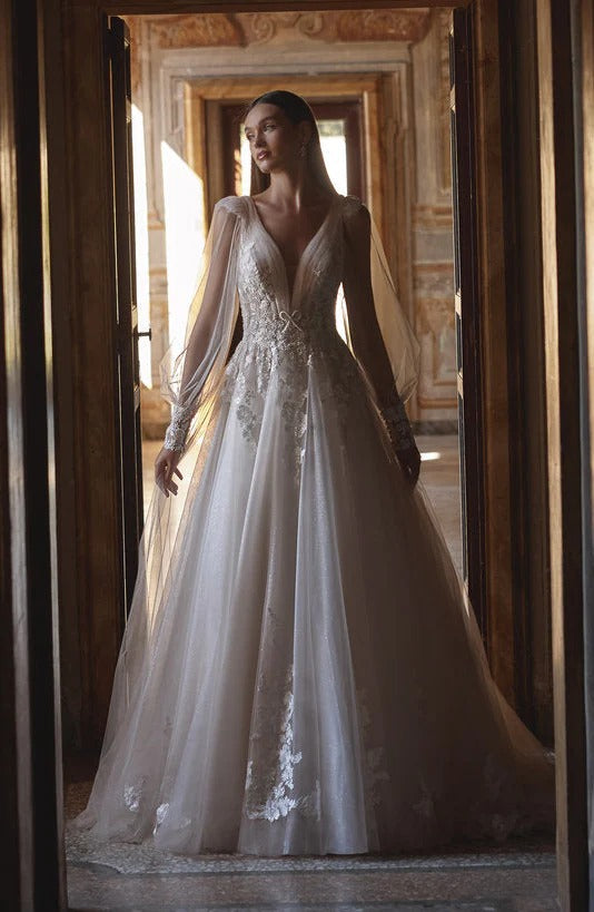 63229 Amore Gowns imgi_90_63229_02585_1728x_f4da15f3-0a8b-422a-9213-39a194a9c91a
