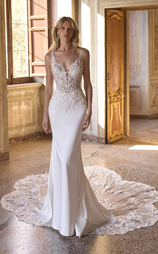 63224 Amore Gowns imgi_92_63224-10336_03653_540x_bff55d2f-0738-41cd-97fa-463ff7724bd4