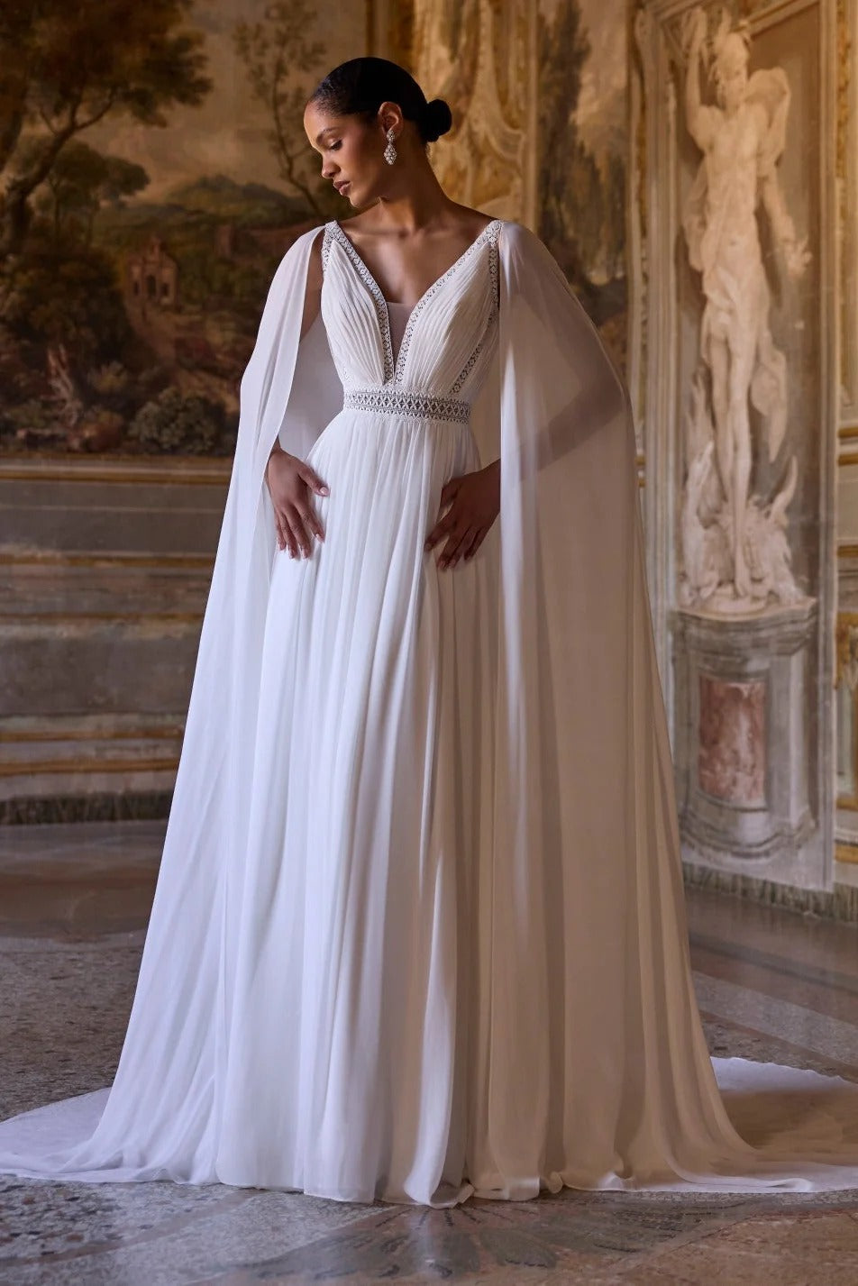 63258 Amore Gowns imgi_97_63258_00573_2048x_bce7b1bb-e060-4469-9d38-56c60306f57e