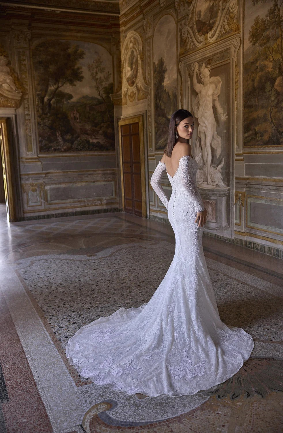 63266 Amore Gowns imgi_98_63266-10320-10343_01017_1728x_fa8c8353-90ab-47df-845d-cf9202e62158