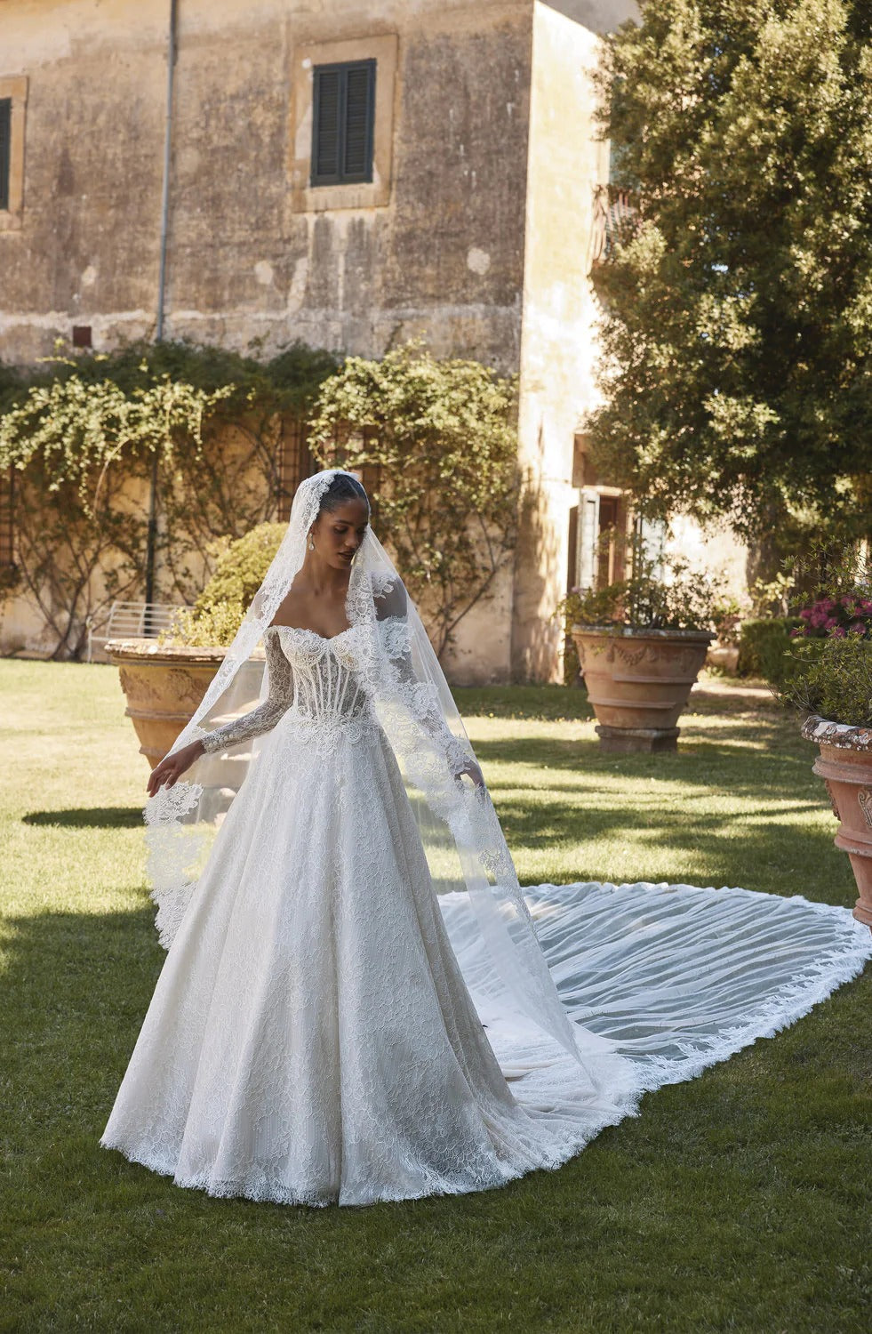 10314 Amore Gowns imgi_99_63225-10314_00531_1512x_c9f951a6-31a7-491e-95c9-2e196cd062fd