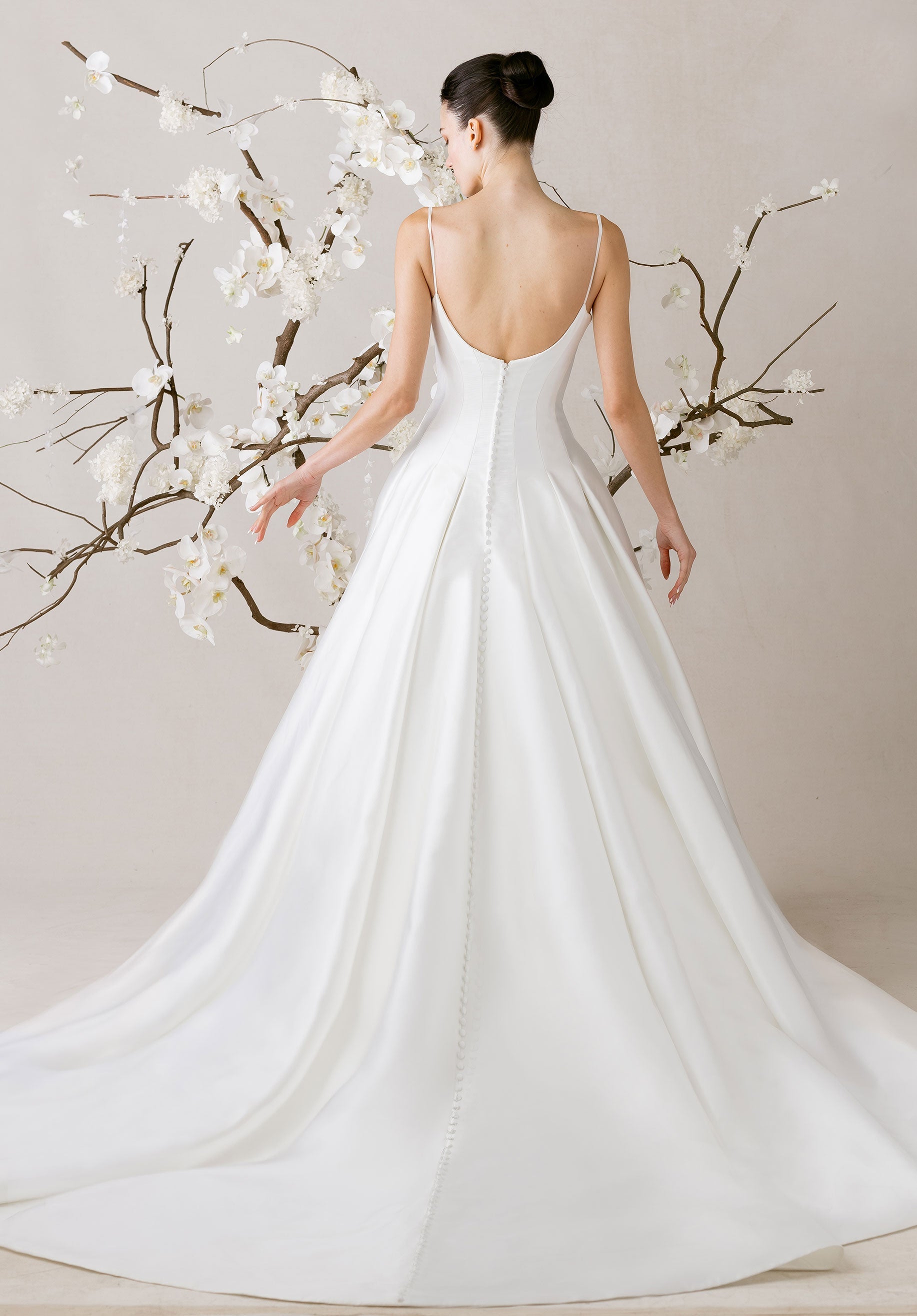 1010005 Amore Gowns product_img_1010005_gallery_img_6