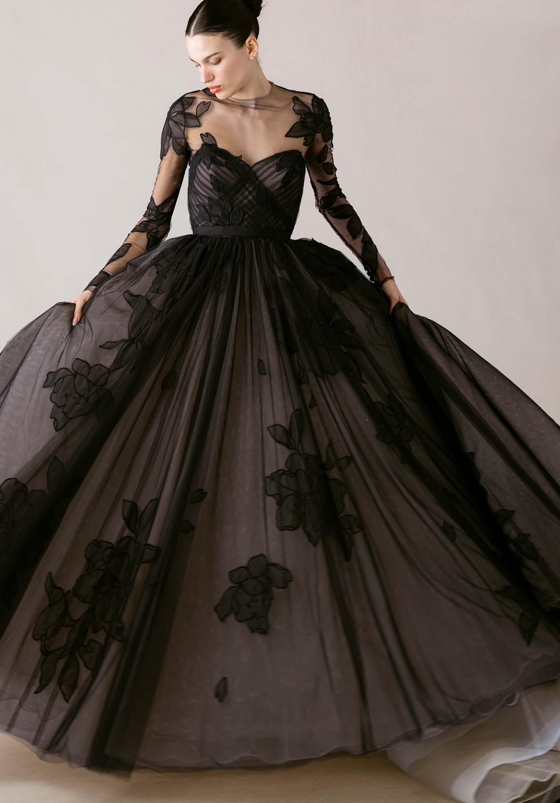 1010007 Amore Gowns product_img_1010007_gallery_img_5_e4a1d0ac-a081-4587-88d0-d261a9e41a50