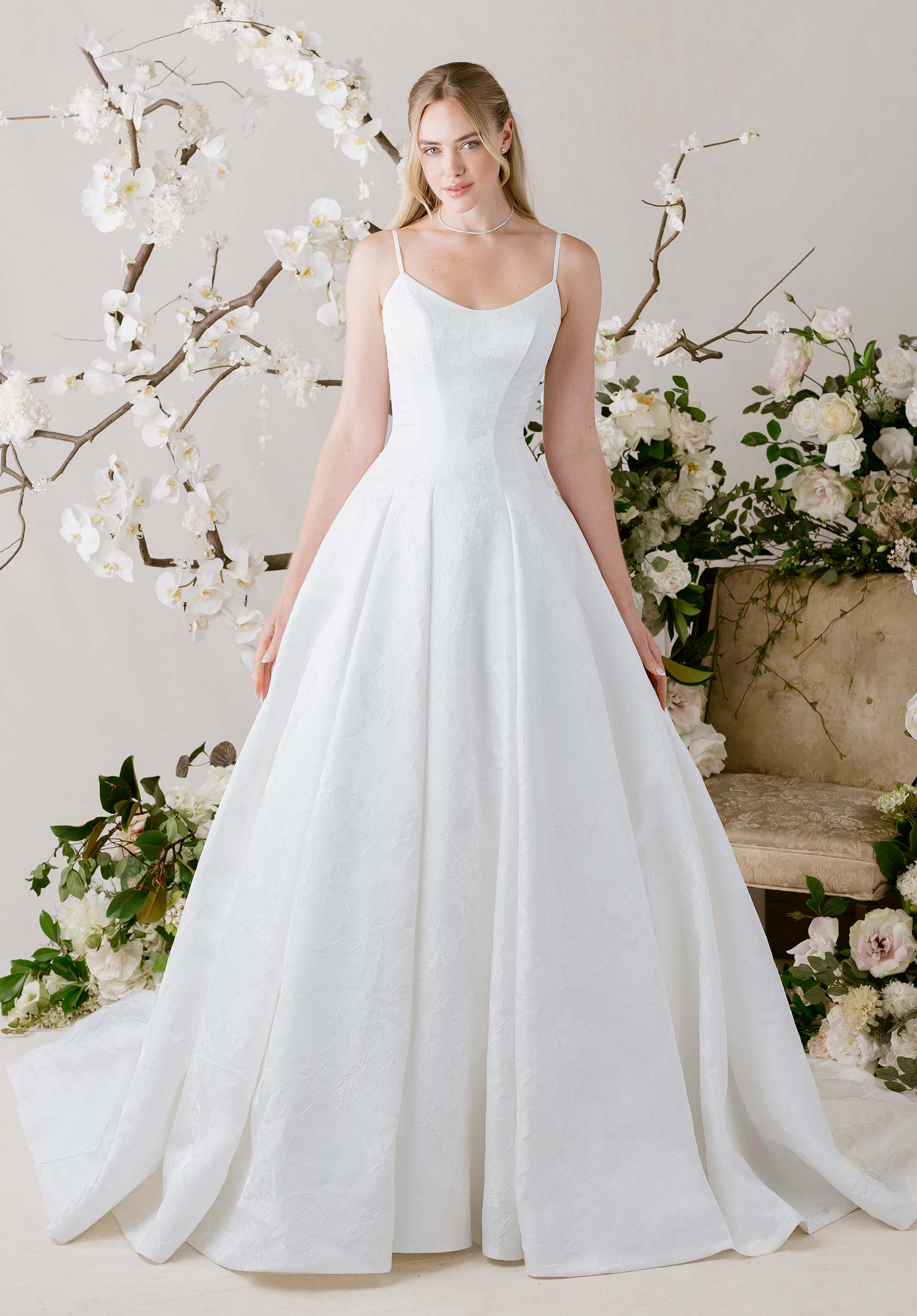 1010008 Amore Gowns product_img_1010008_feature_img_992e677f-cbd0-43b9-a279-4fbc63d11973