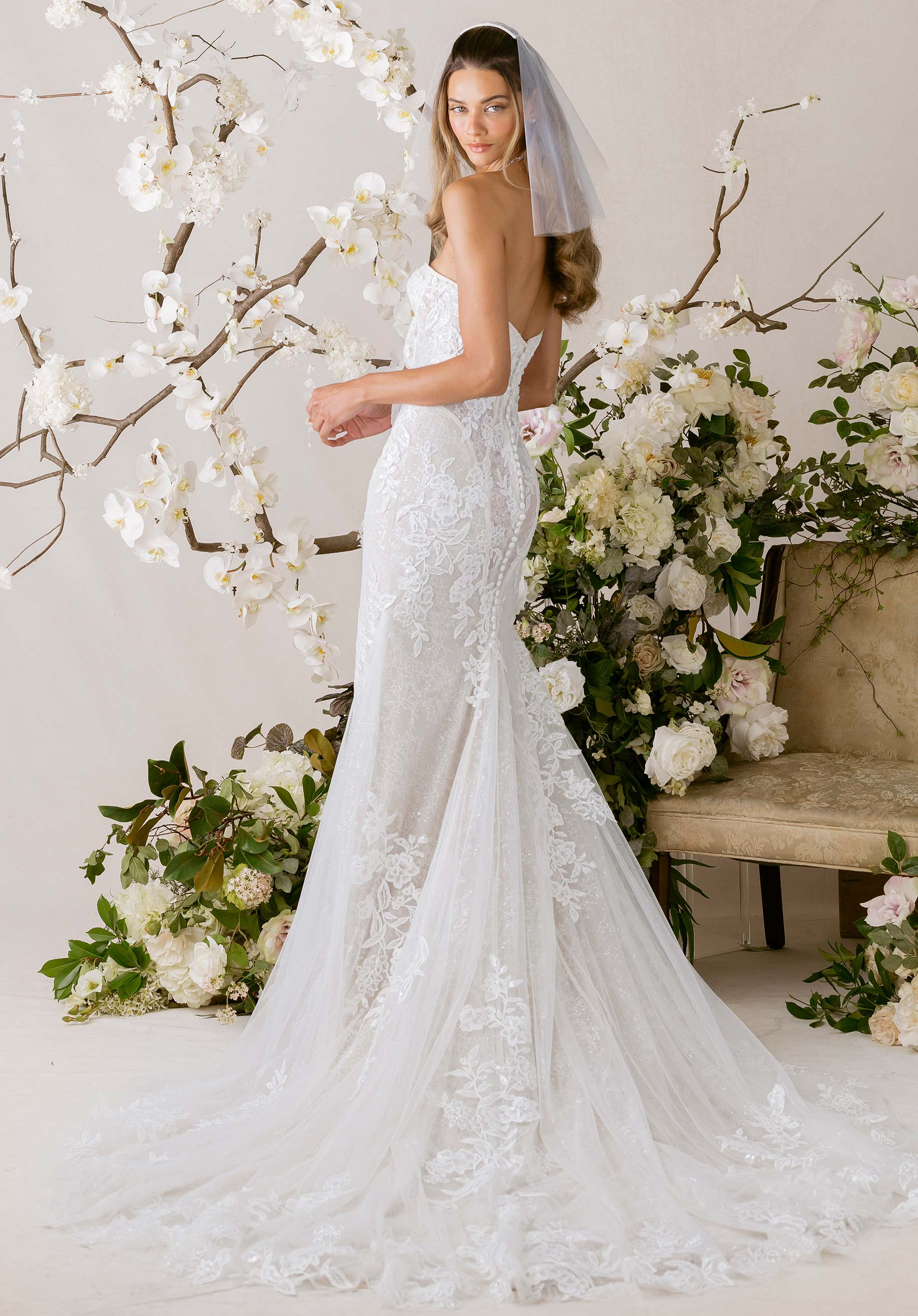 1010010 Amore Gowns product_img_1010010_gallery_img_2_48043810-5066-4d27-9306-76c79a372204