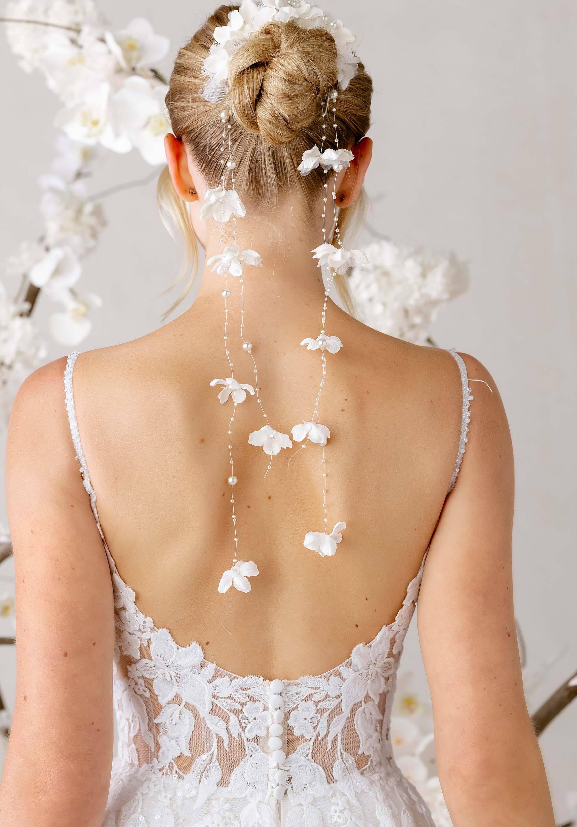 1010011 Amore Gowns product_img_1010011_gallery_img_2_68a93853-802b-4c13-b3b9-cc823b78702d