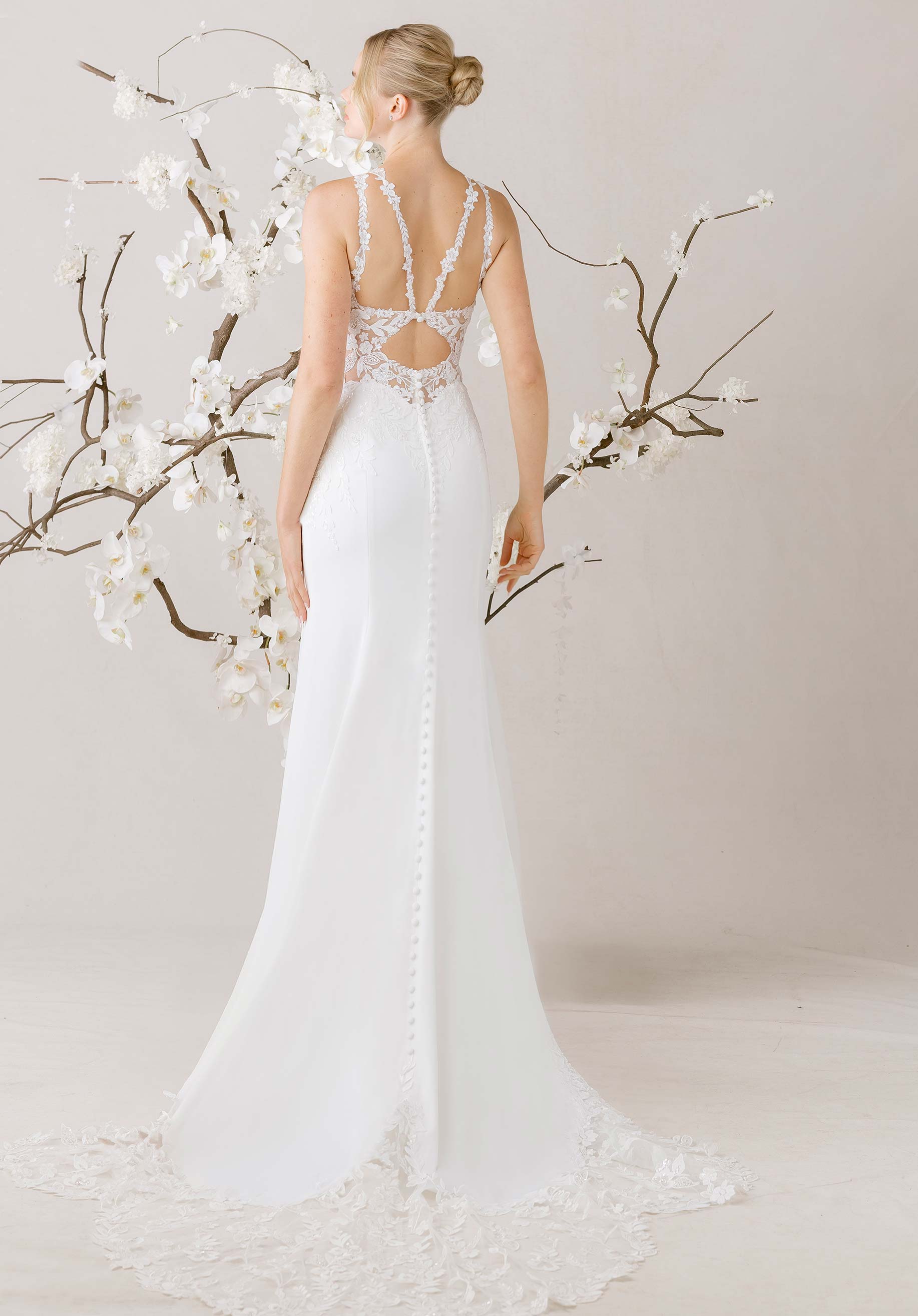 1010013 Amore Gowns product_img_1010013_gallery_img_4_40dcad6e-8391-4a40-92c1-7921f20e214e