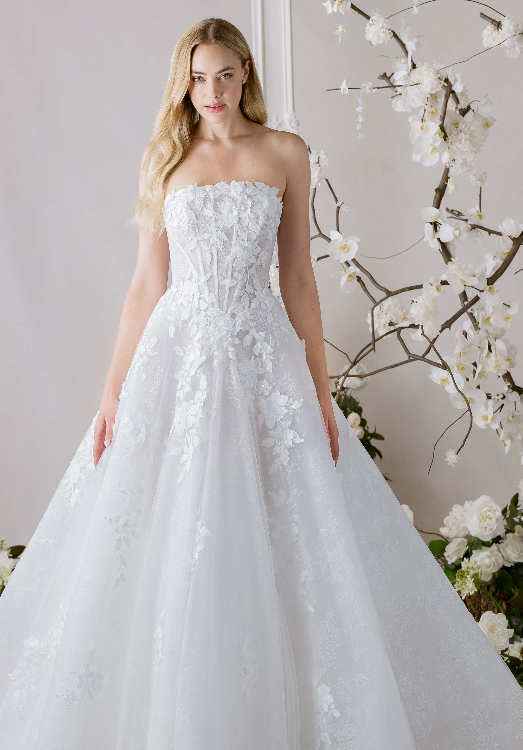 1010024 Amore Gowns product_img_1010024_feature_img_3c5fe8cf-8feb-4c5e-8289-016014e6ef7c