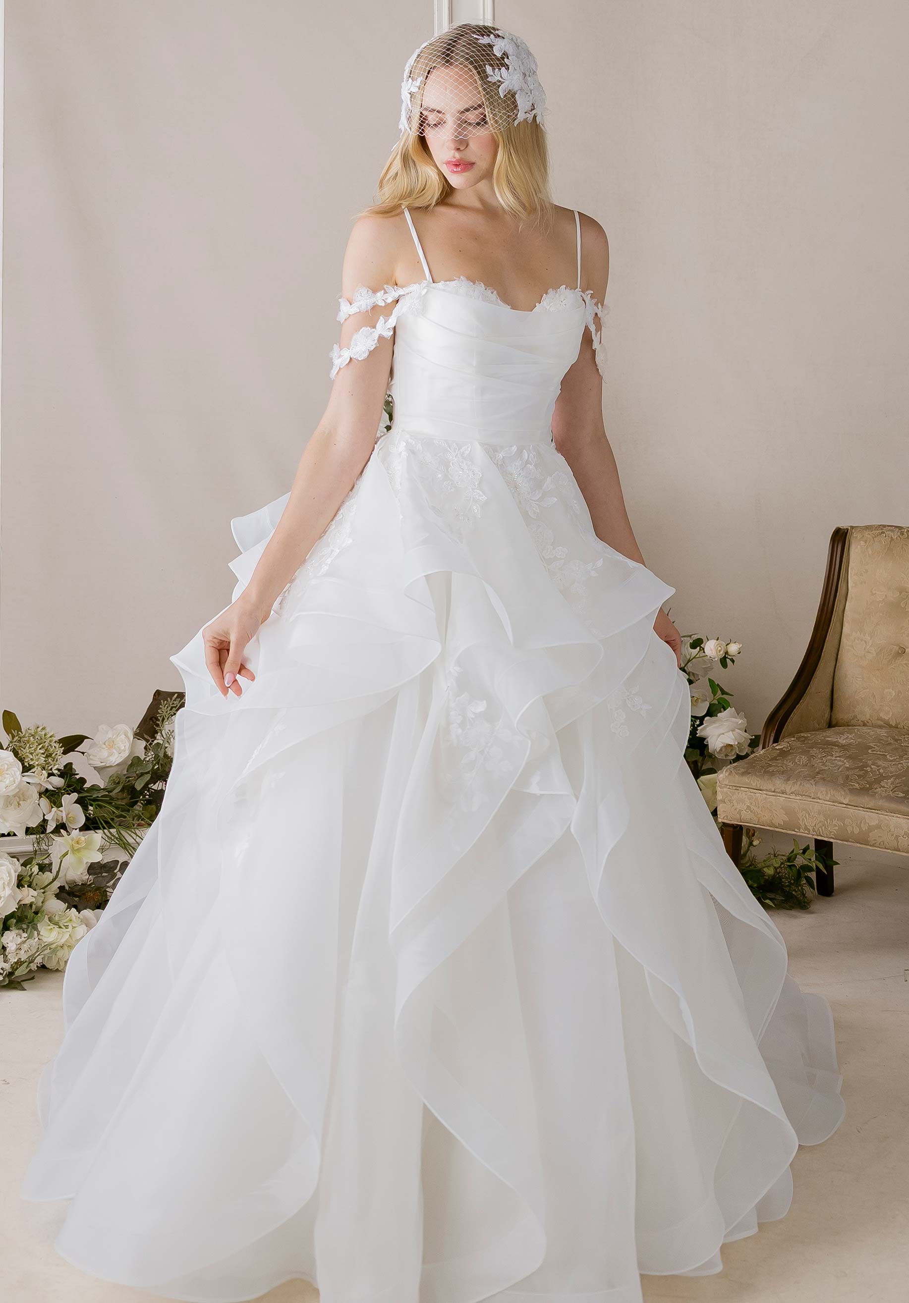 1010027 Amore Gowns product_img_1010027_feature_img_287f6c96-e4d4-41e0-bc0a-30ef7b374e2b