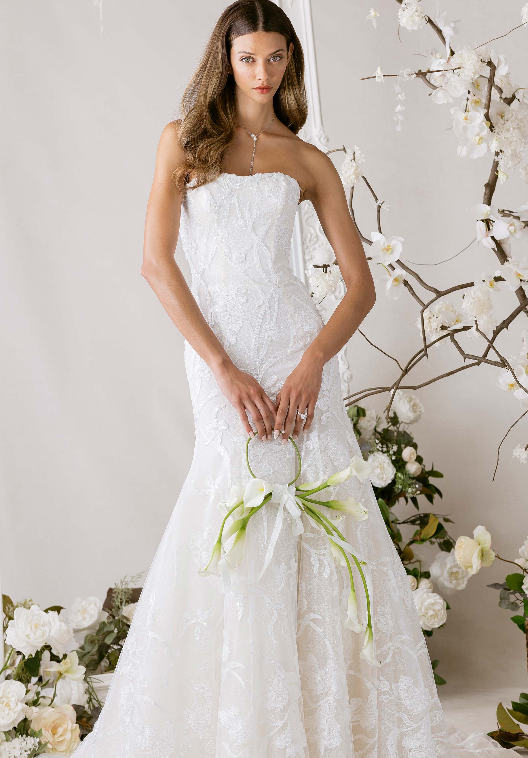 1010032 Amore Gowns product_img_1010032_feature_img_2115ca2f-39af-4919-836c-5f03283e46af