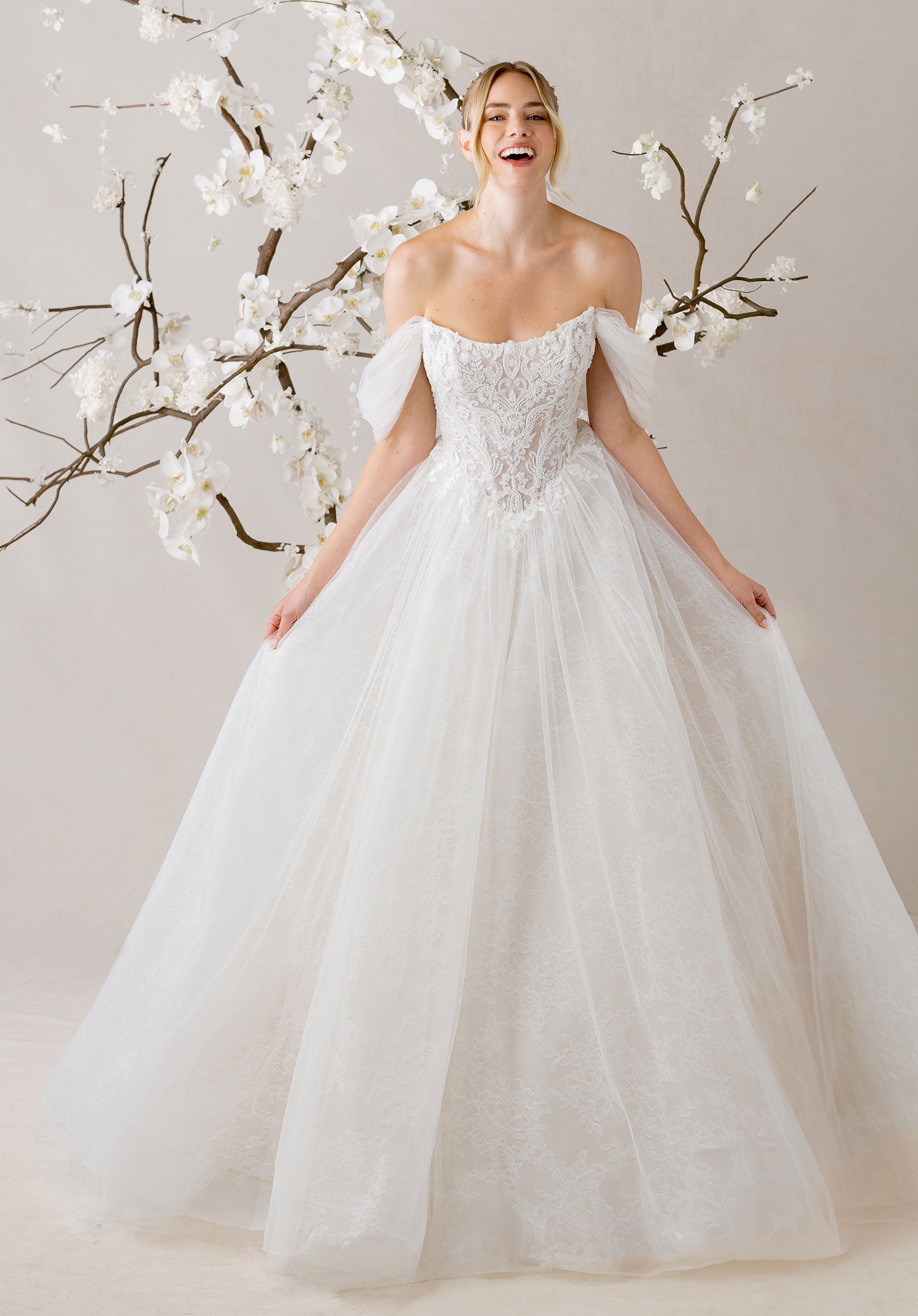 1010033 Amore Gowns product_img_1010033_gallery_img_4