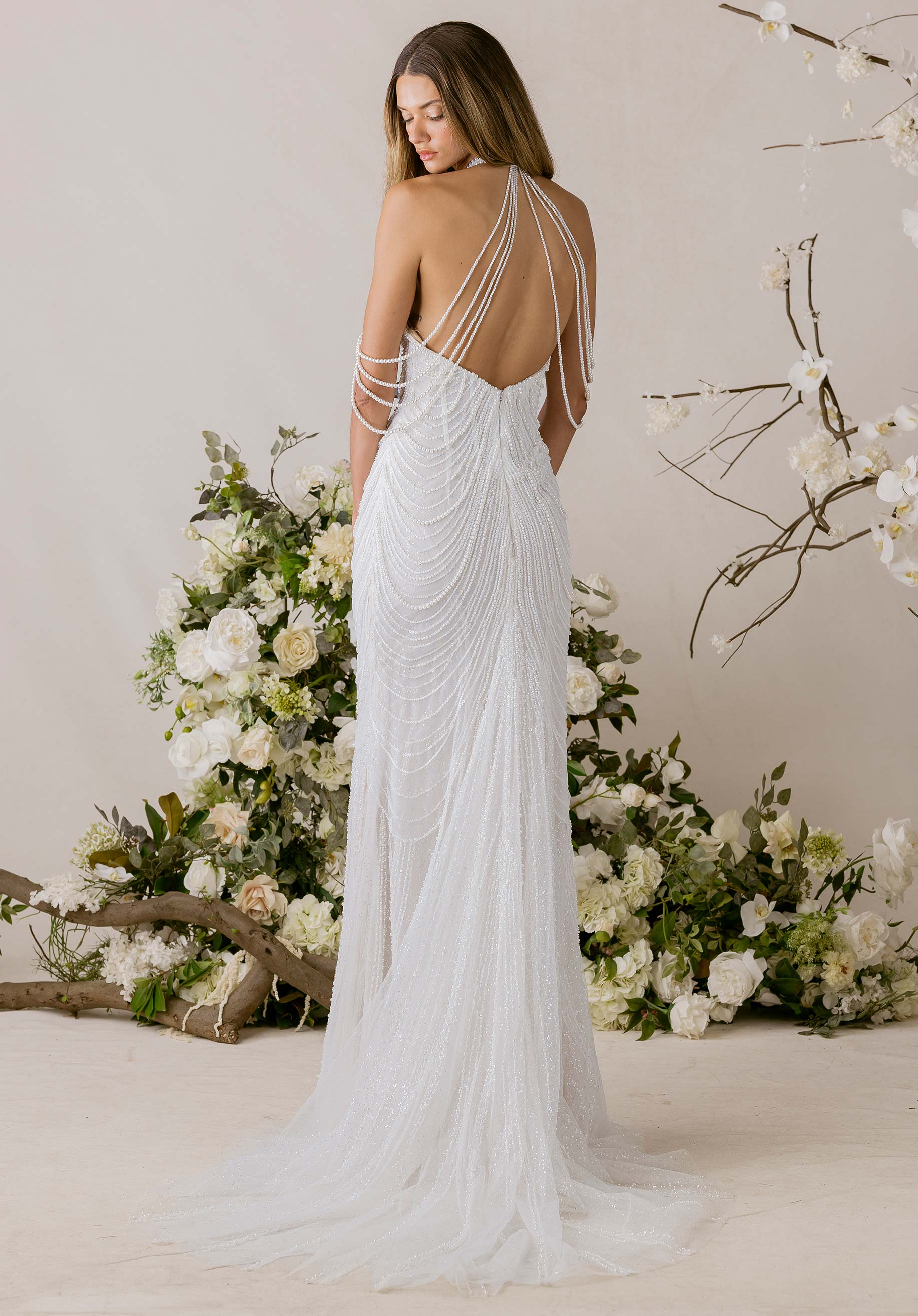 1010040 Amore Gowns product_img_1010040_gallery_img_2_2aac1e99-837f-4caa-b371-e06103ea1210