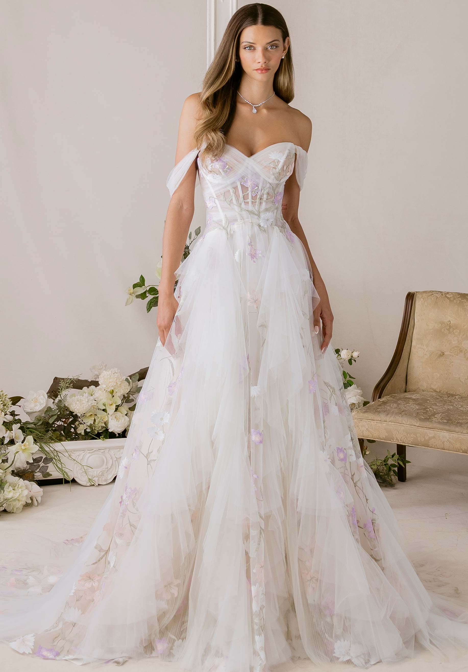 1010044 Amore Gowns product_img_1010044_feature_img_0b623e6b-a166-4570-8ad1-3fc3ba9c1509