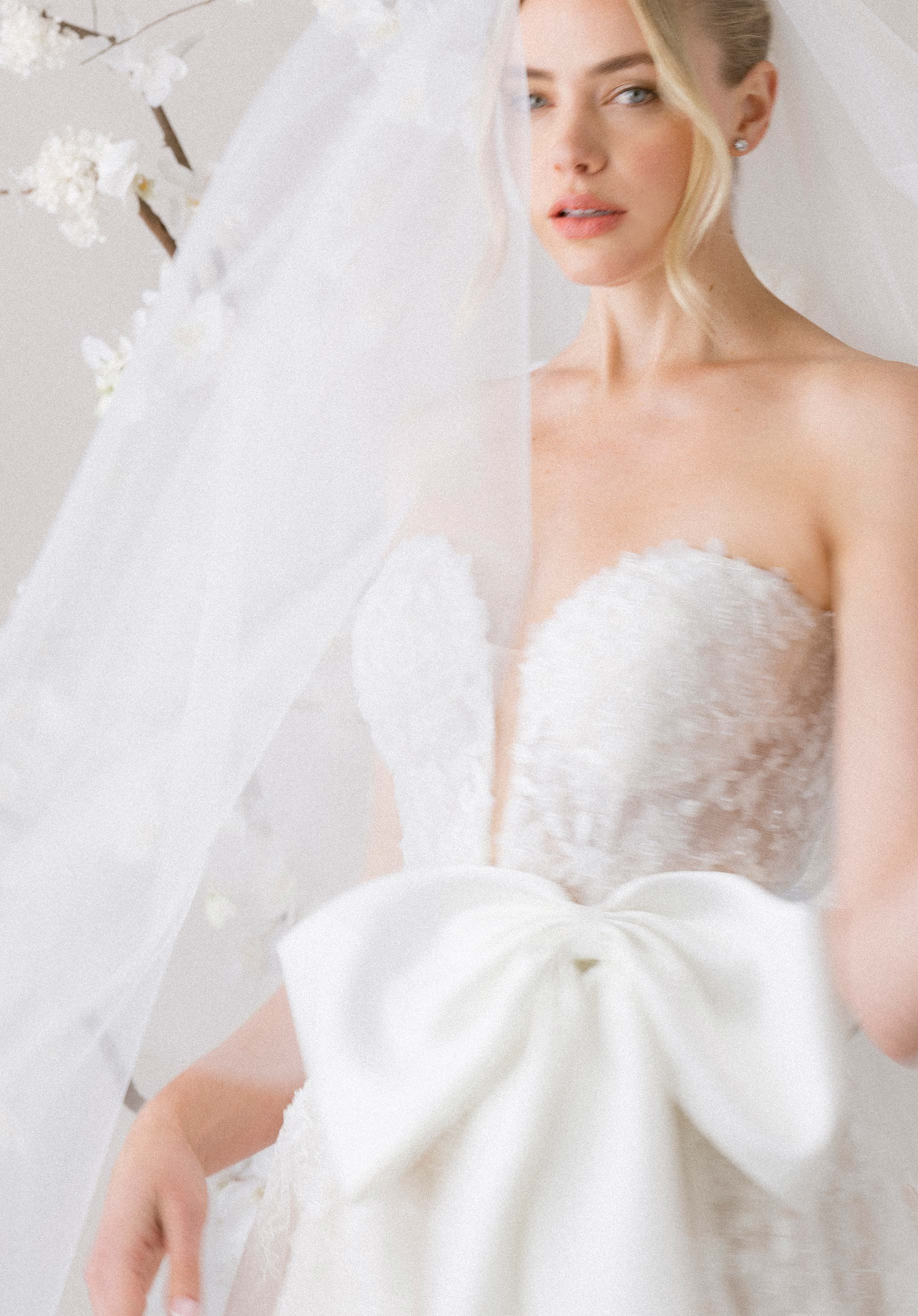 1010047 Amore Gowns product_img_1010047_gallery_img_2_efd2a5d2-303a-406b-8cef-8bed6026eb1d
