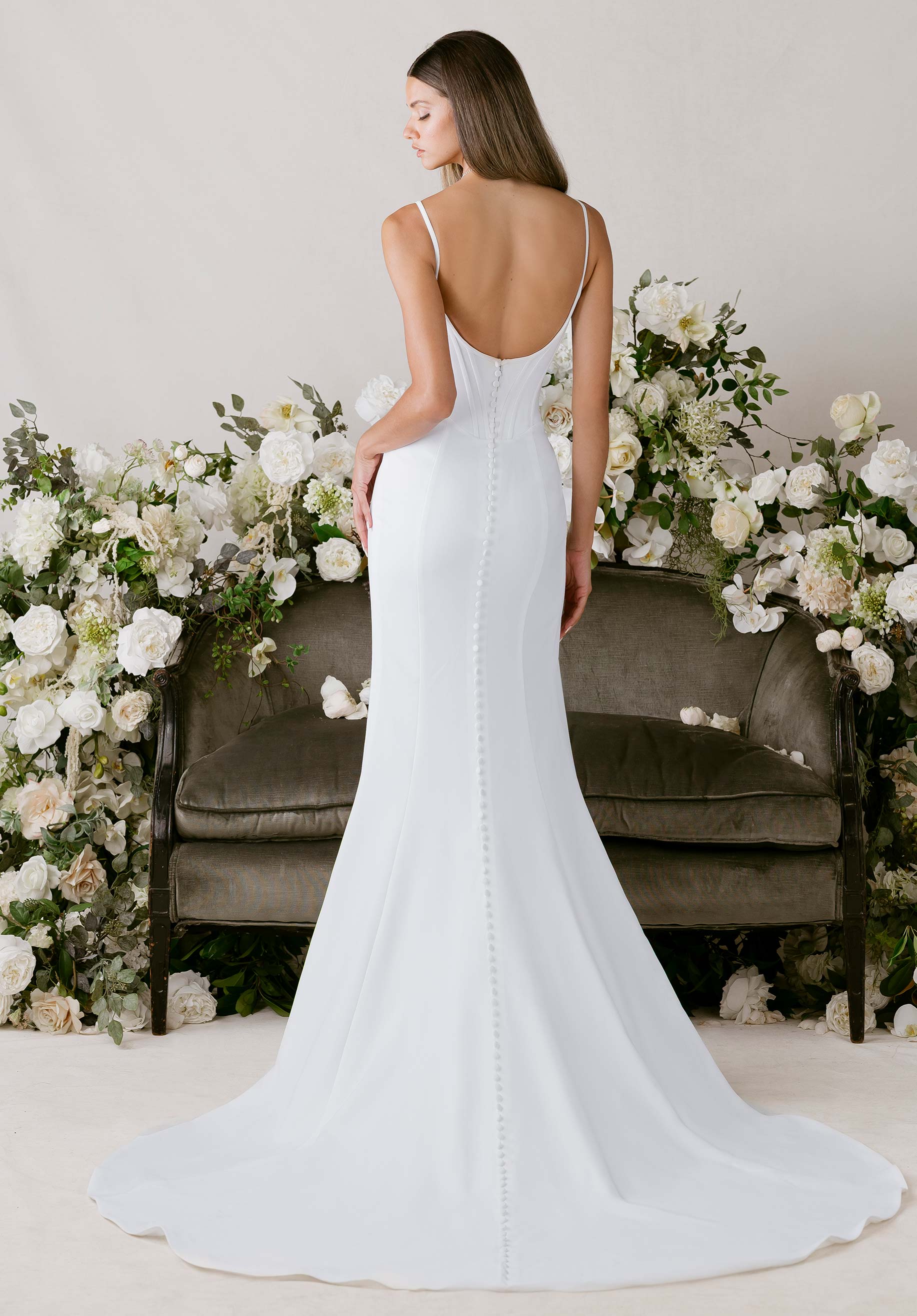 1010048 Amore Gowns product_img_1010048_gallery_img_2_68ef953e-bed3-41b3-99f4-3f41bee72584