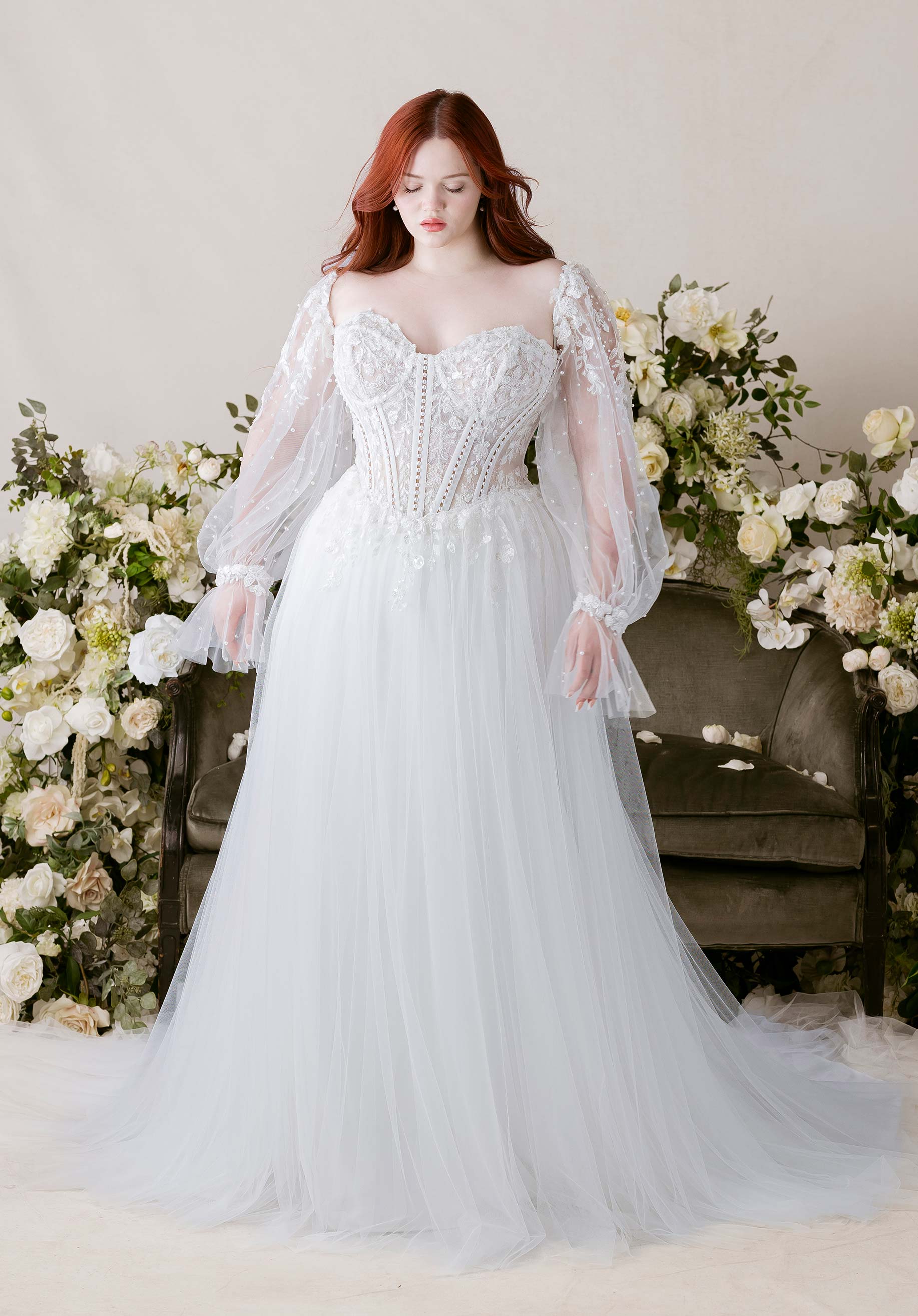 1020000 Amore Gowns product_img_1020000_feature_img_3a0b3ea0-89c1-4602-90ad-a9d51d0aa051