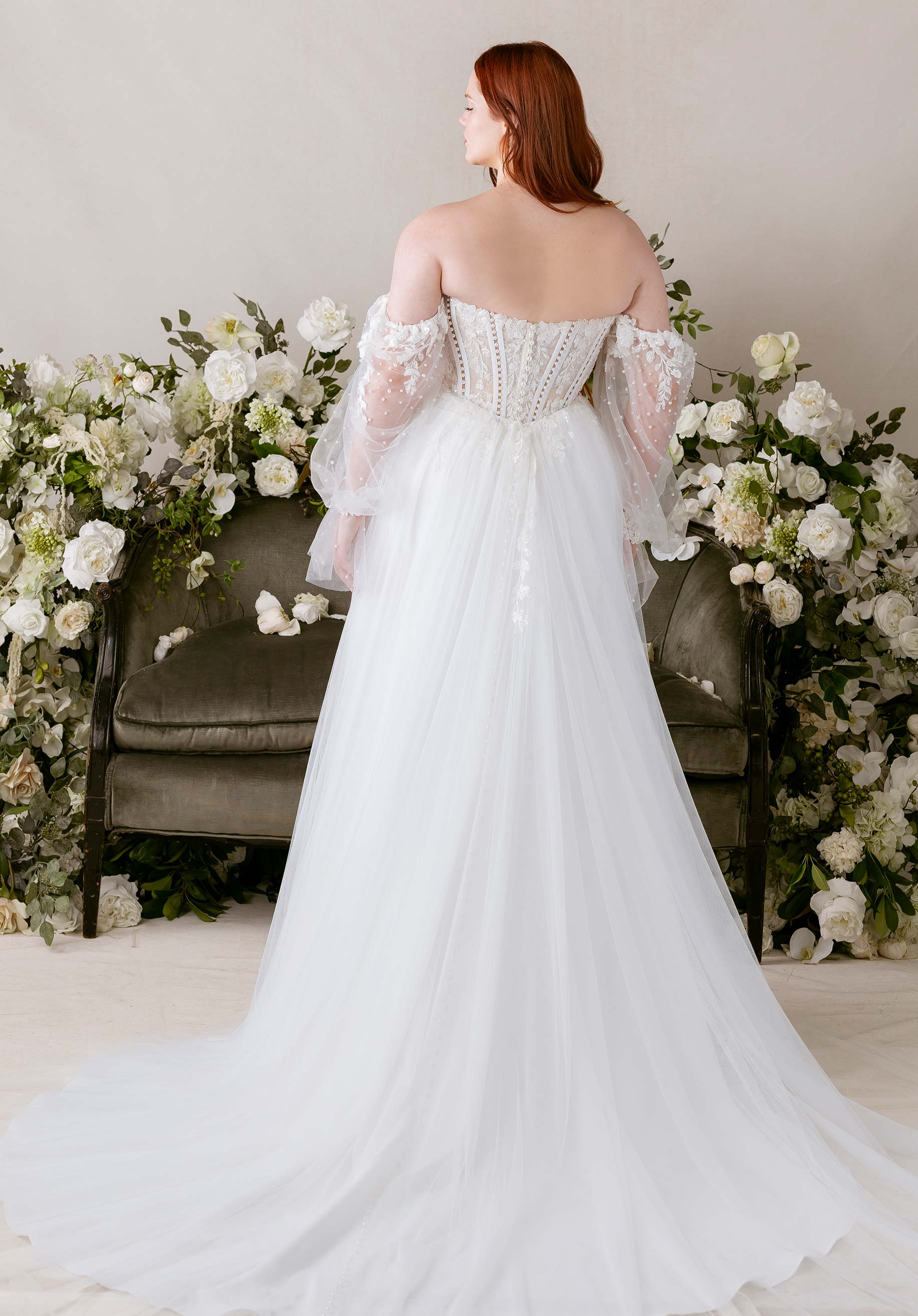 1020000 Amore Gowns product_img_1020000_gallery_img_3_bd2a76ea-689a-4aaa-b1d6-4b7e1a7574c0