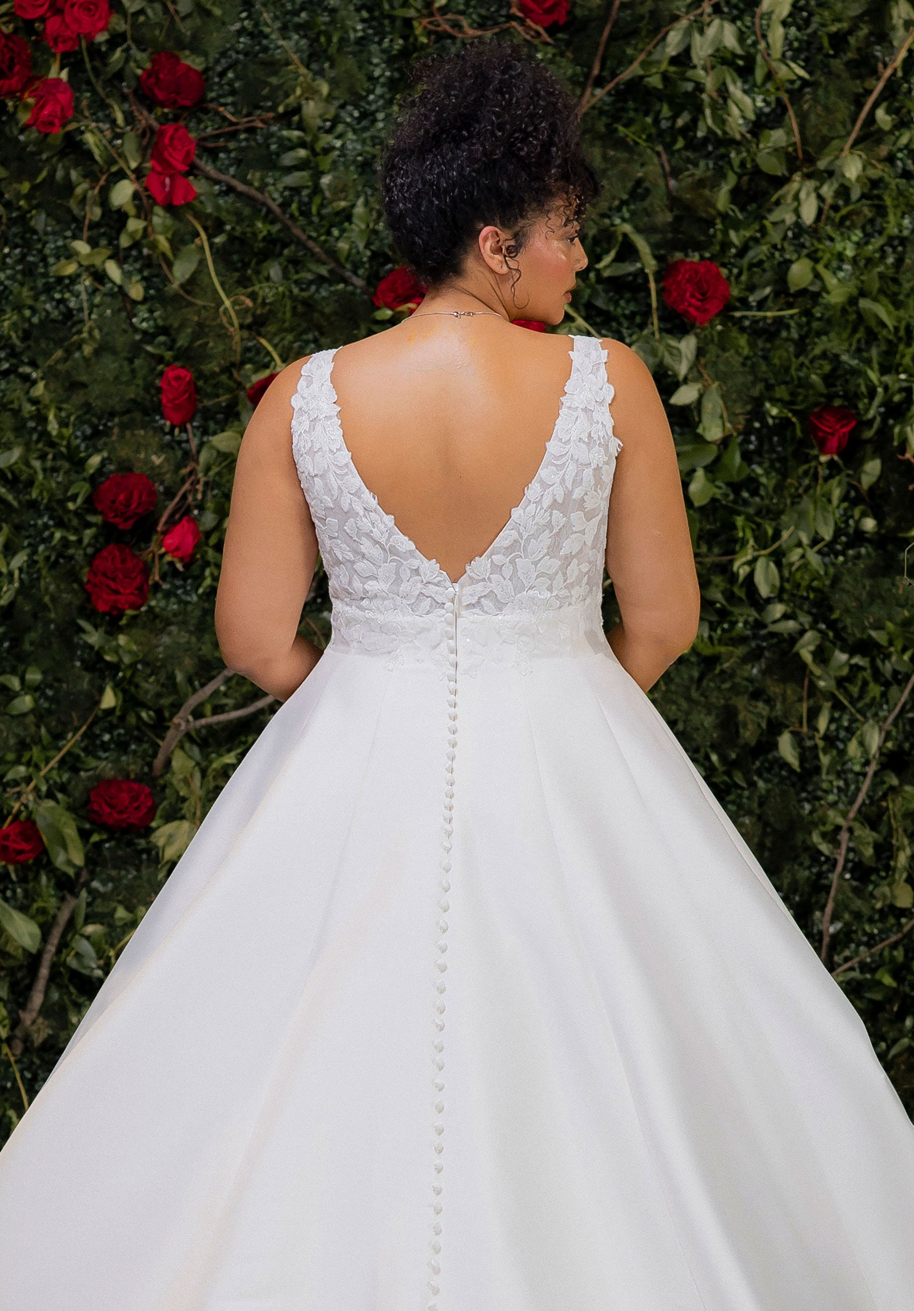 Tiziana Wedding Dress Amore Gowns product_img_1020016_gallery_img_3