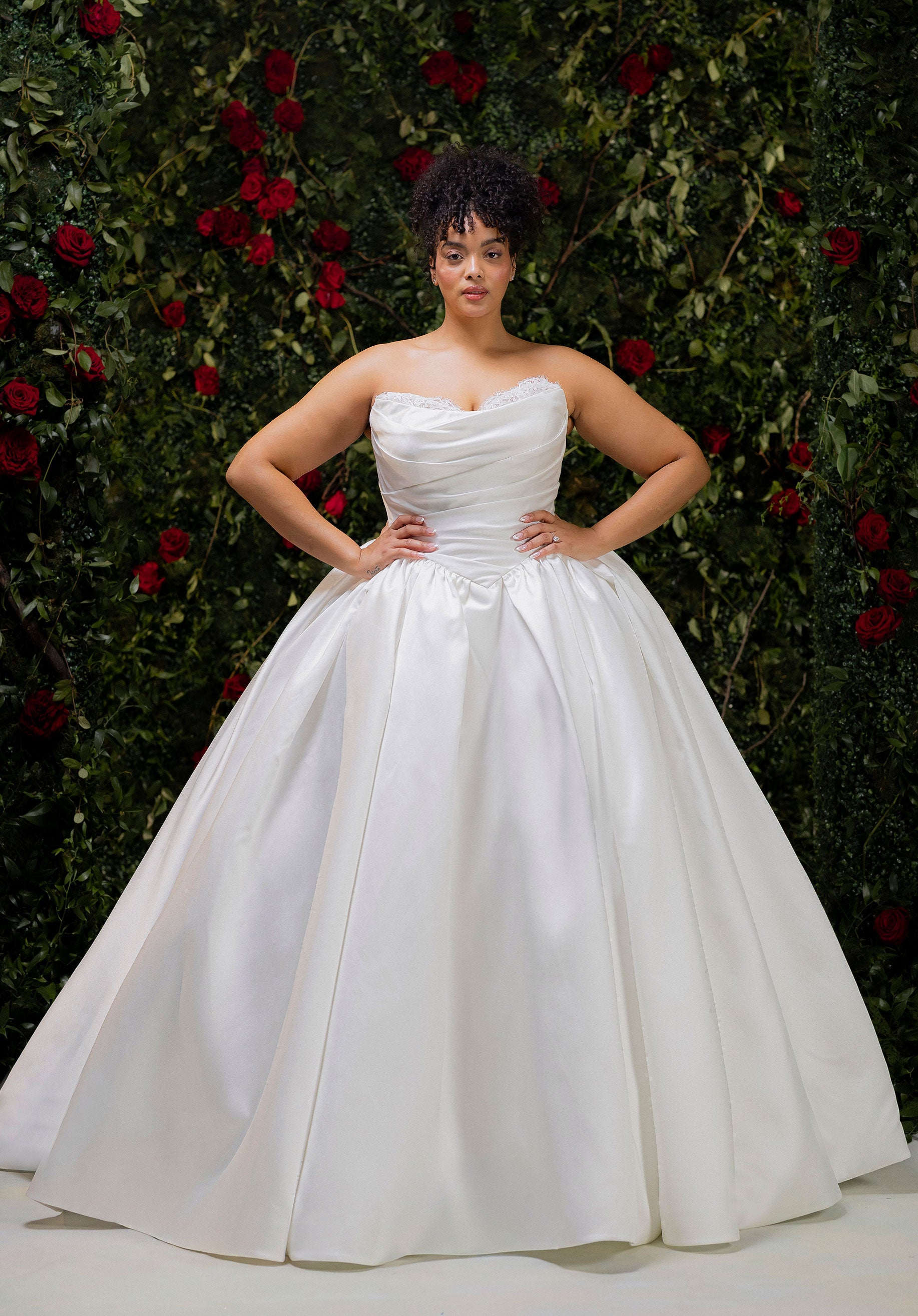 Tindra Wedding Dress Amore Gowns product_img_1020017_gallery_img_2