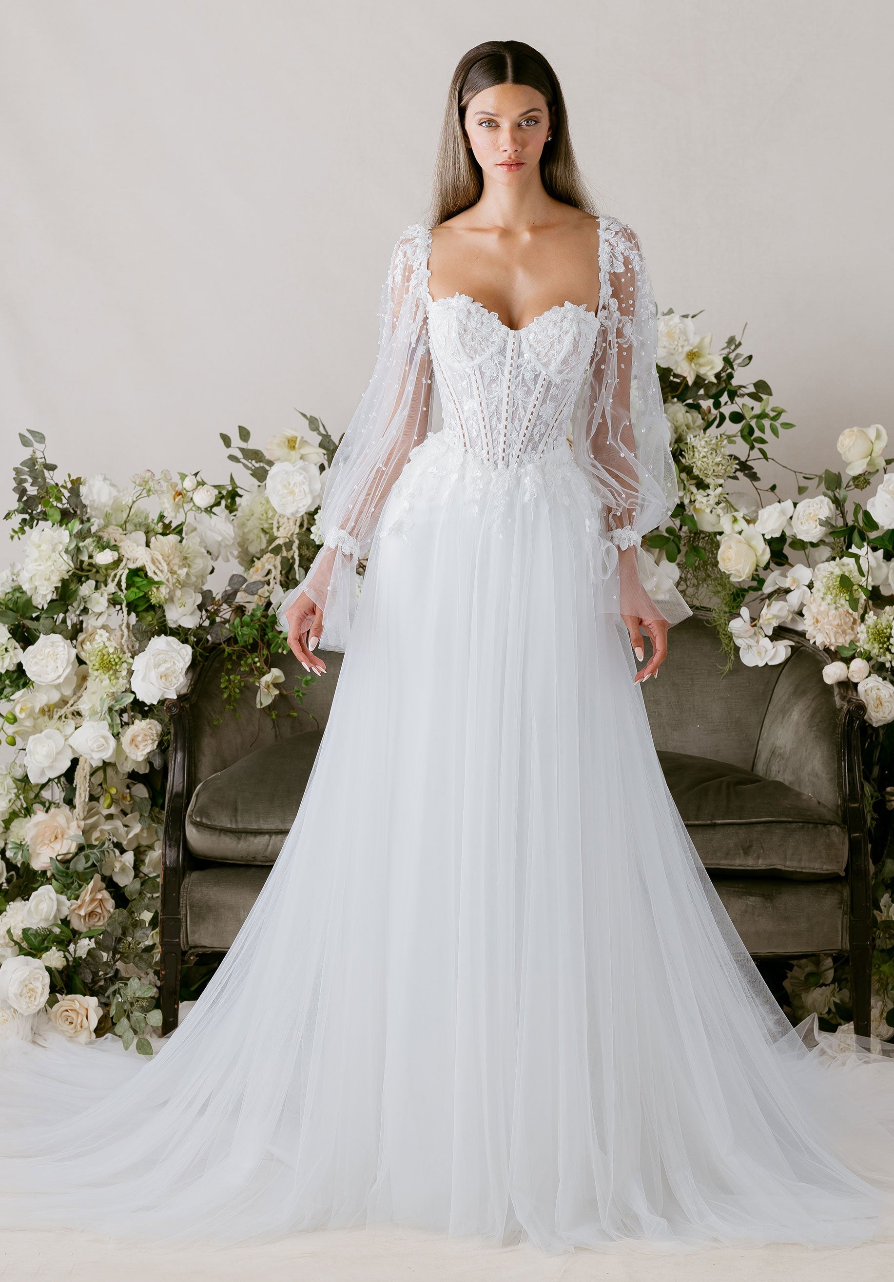 1050000 Amore Gowns product_img_1050000_gallery_img_4_a3e2db89-403a-4014-8f0f-640738452c91