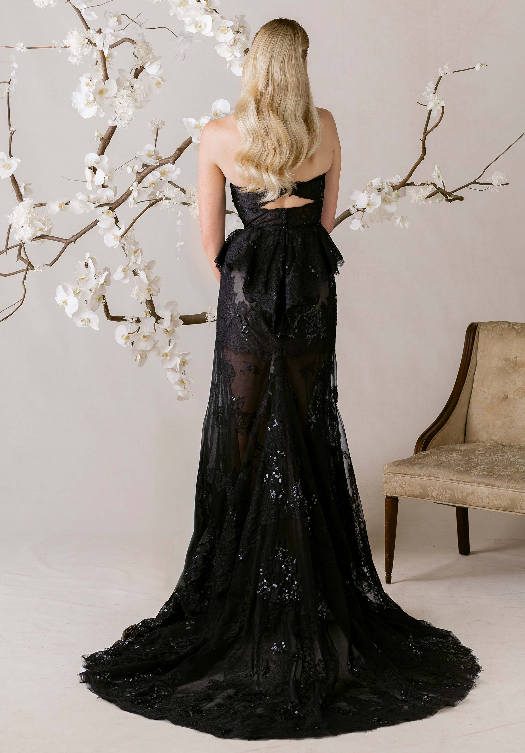 1050002 Amore Gowns product_img_1050002_gallery_img_9_5ab28558-afac-44ce-9168-4722c2b85db7