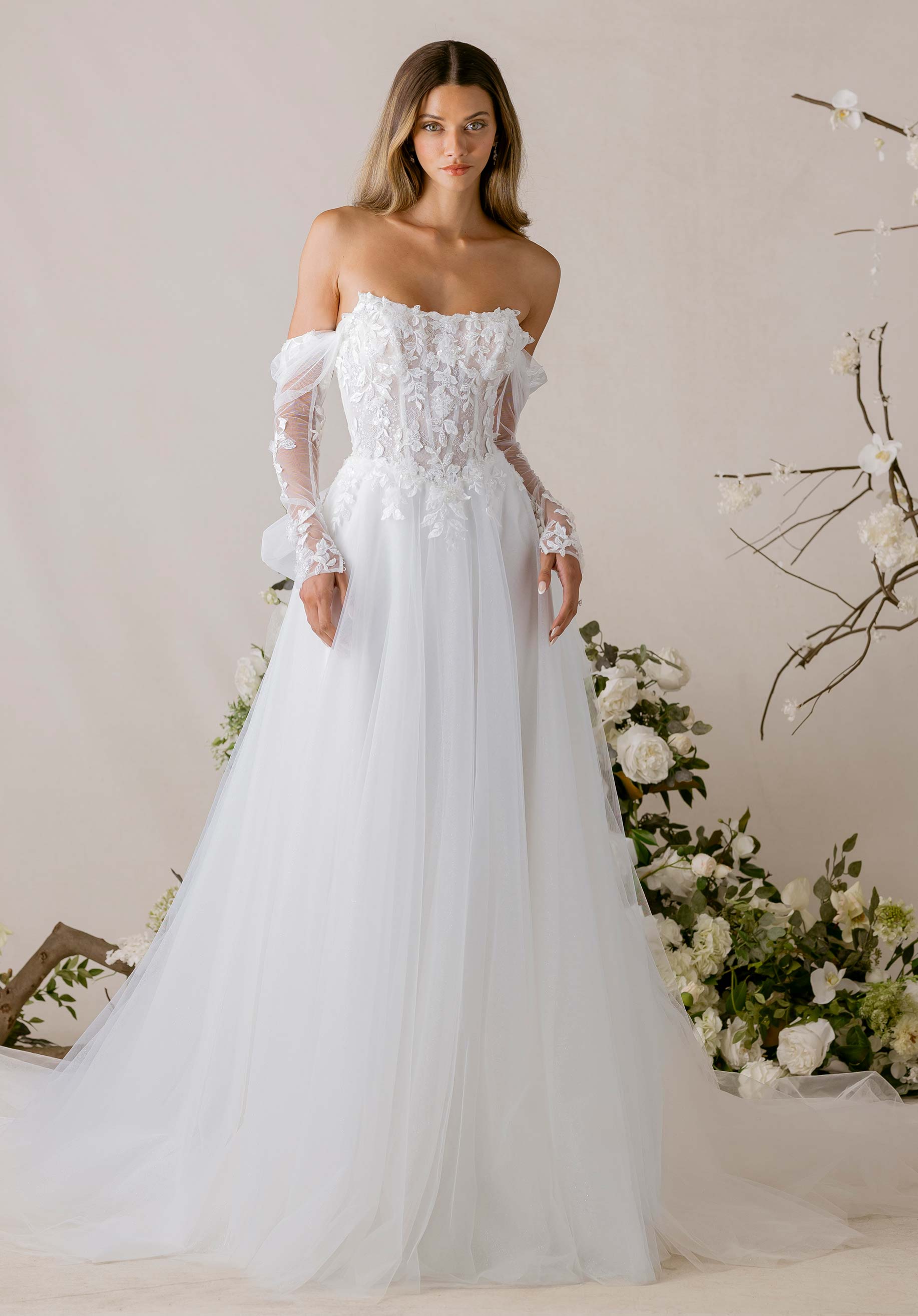1050005 Amore Gowns product_img_1050005_feature_img_e2138022-212a-45ec-97a0-7412aa014e68