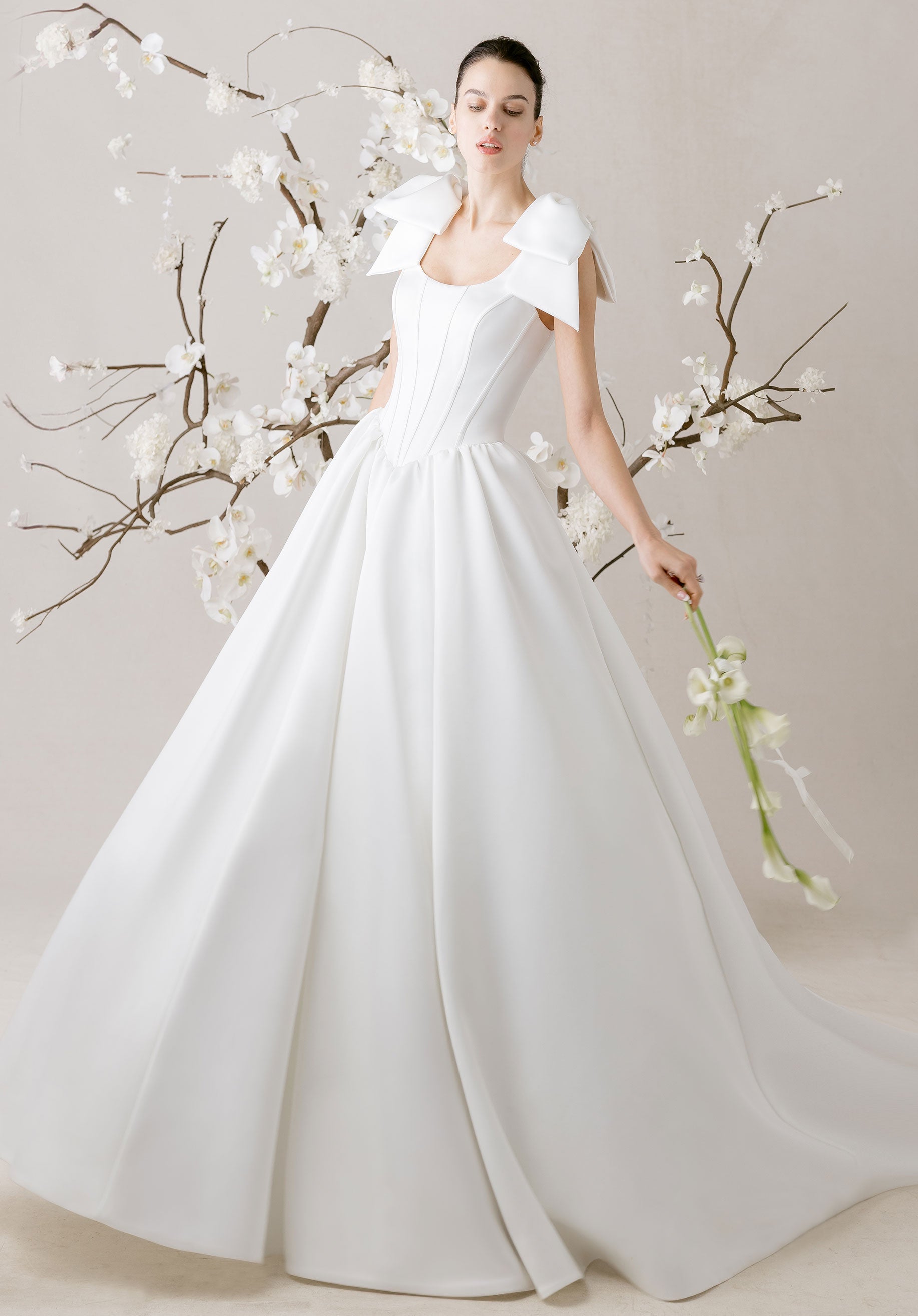 1050006 Amore Gowns product_img_1050006_feature_img_21787b85-a8f1-4de0-addb-d2110bb7683c