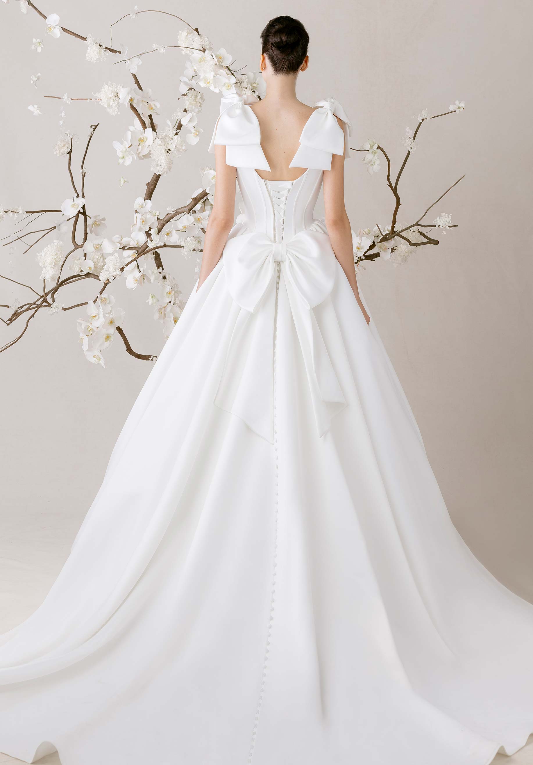 1050006 Amore Gowns product_img_1050006_gallery_img_3_c4119b70-15ab-4ad3-807d-b2eae644012e