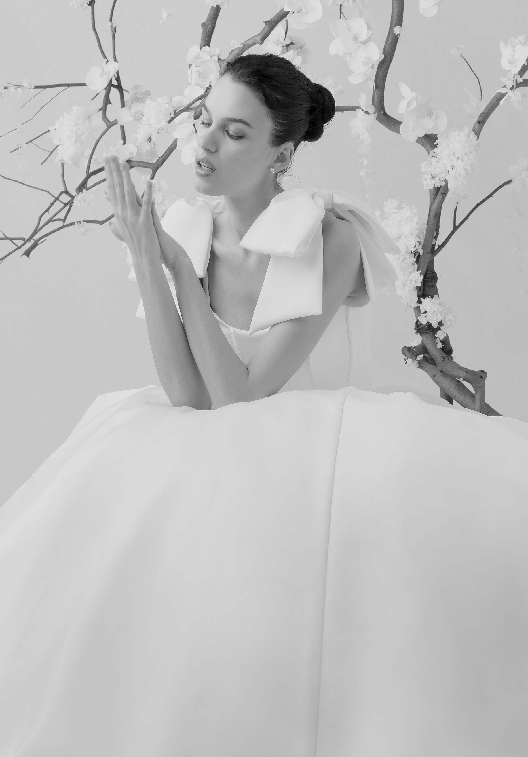 1050006 Amore Gowns product_img_1050006_gallery_img_4_c8b0d13c-a40f-45e4-8eb2-3374f57c23d5