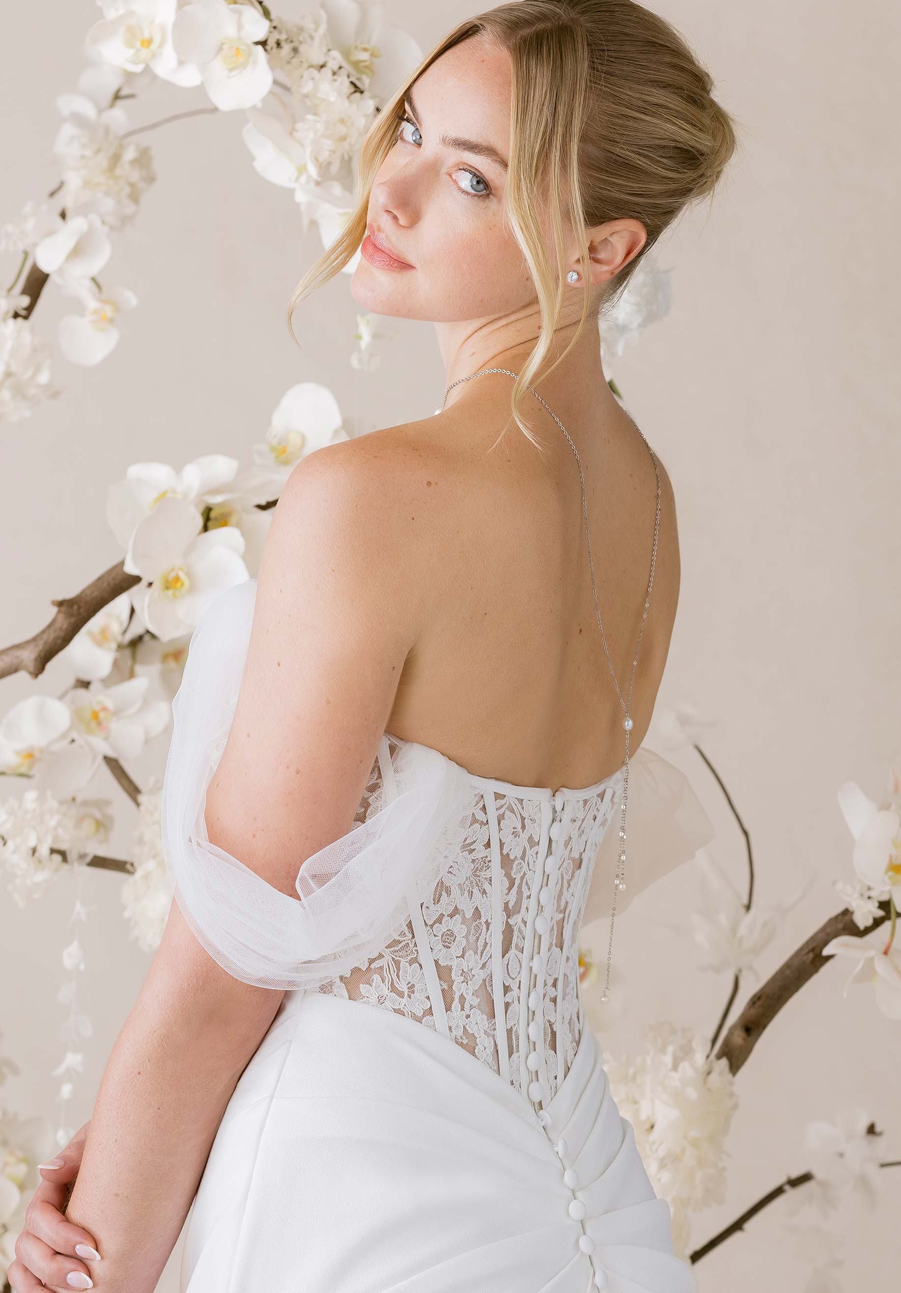 1050008 Amore Gowns product_img_1050008_gallery_img_3_c1ebf352-e9e4-4be7-a470-7568925fcc36