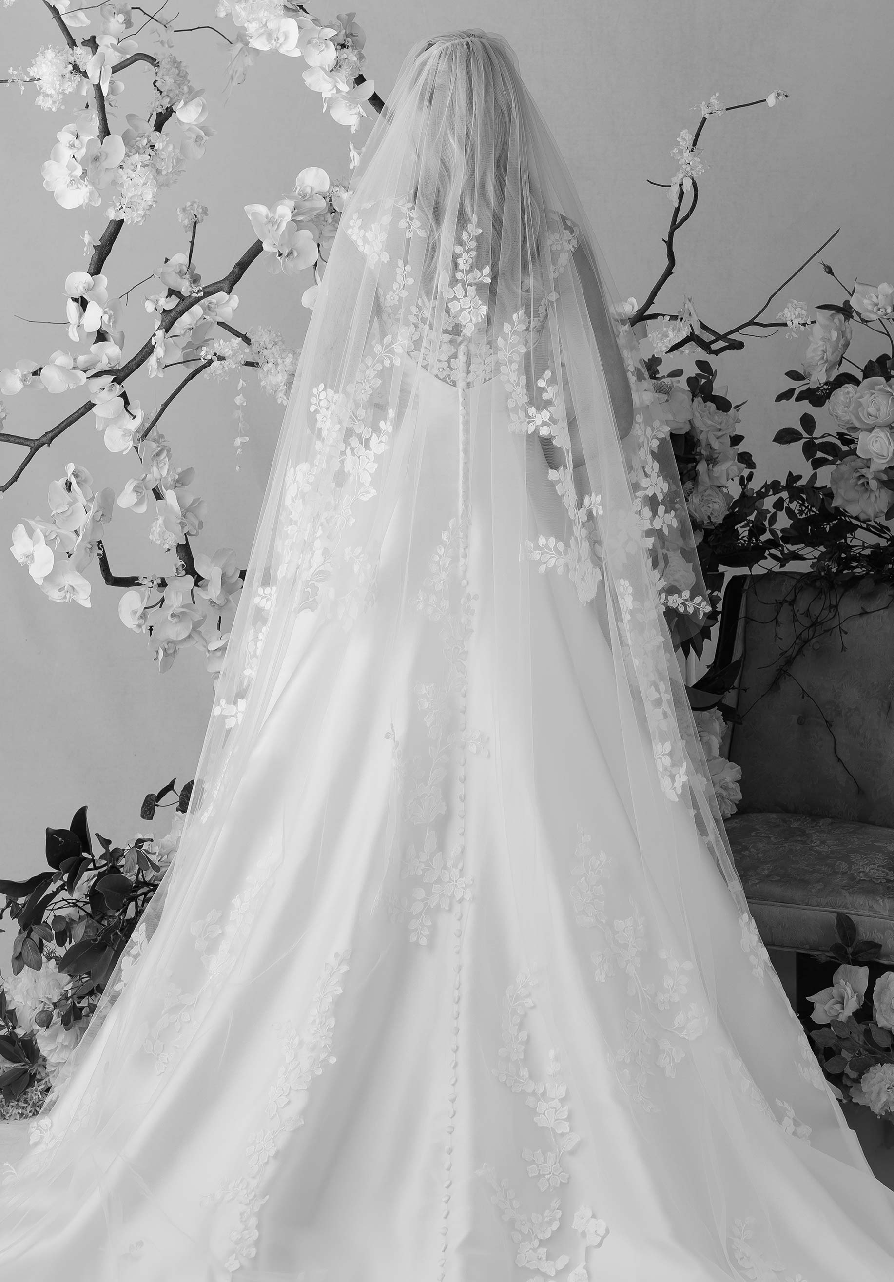 1050012 Amore Gowns product_img_1050012_gallery_img_4_12400d03-faf5-4170-a8ec-060b402f61a8