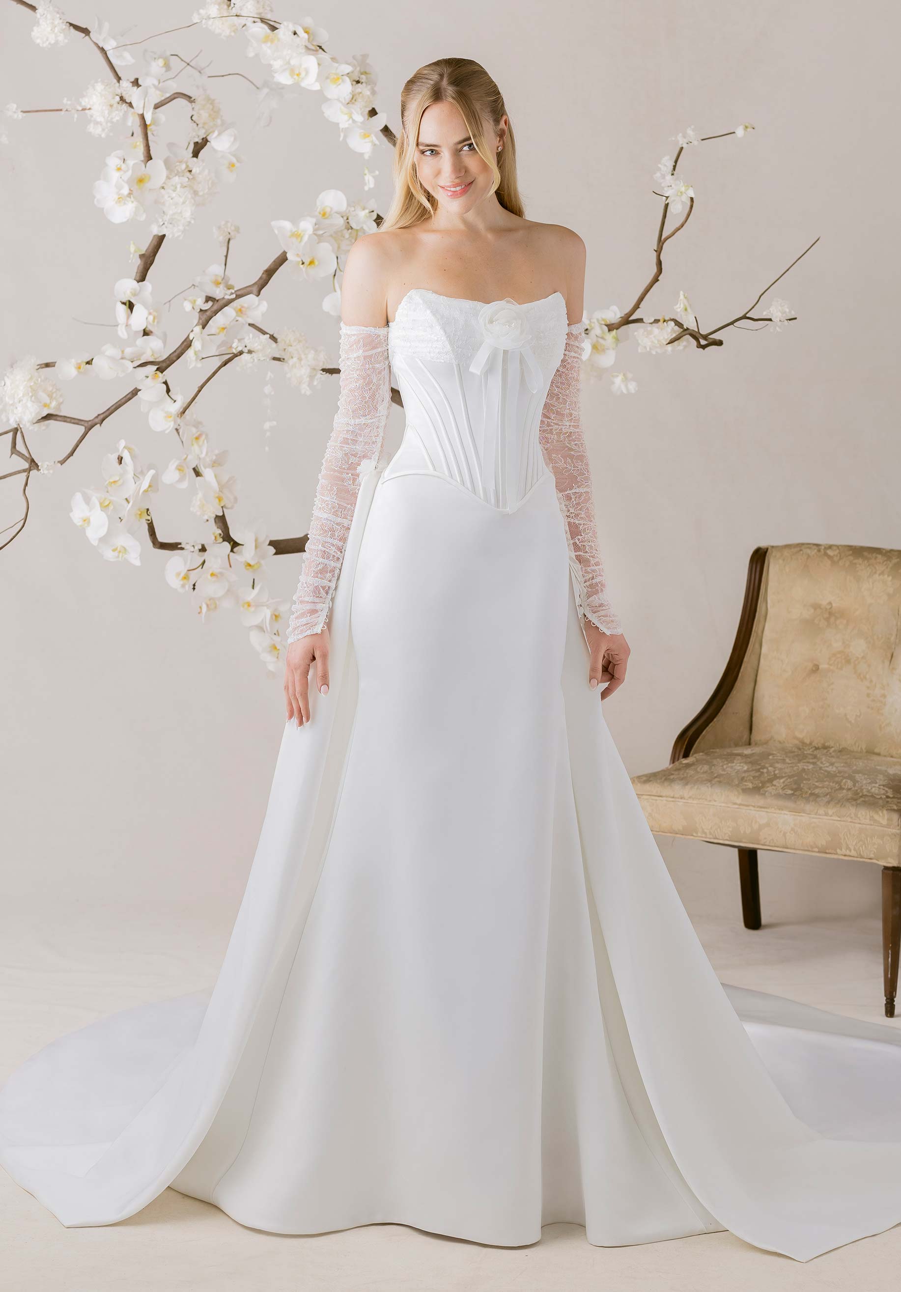 1050015 Amore Gowns product_img_1050015_feature_img_9acb5d9b-ff89-4f2d-a028-f3c51ea0bf93