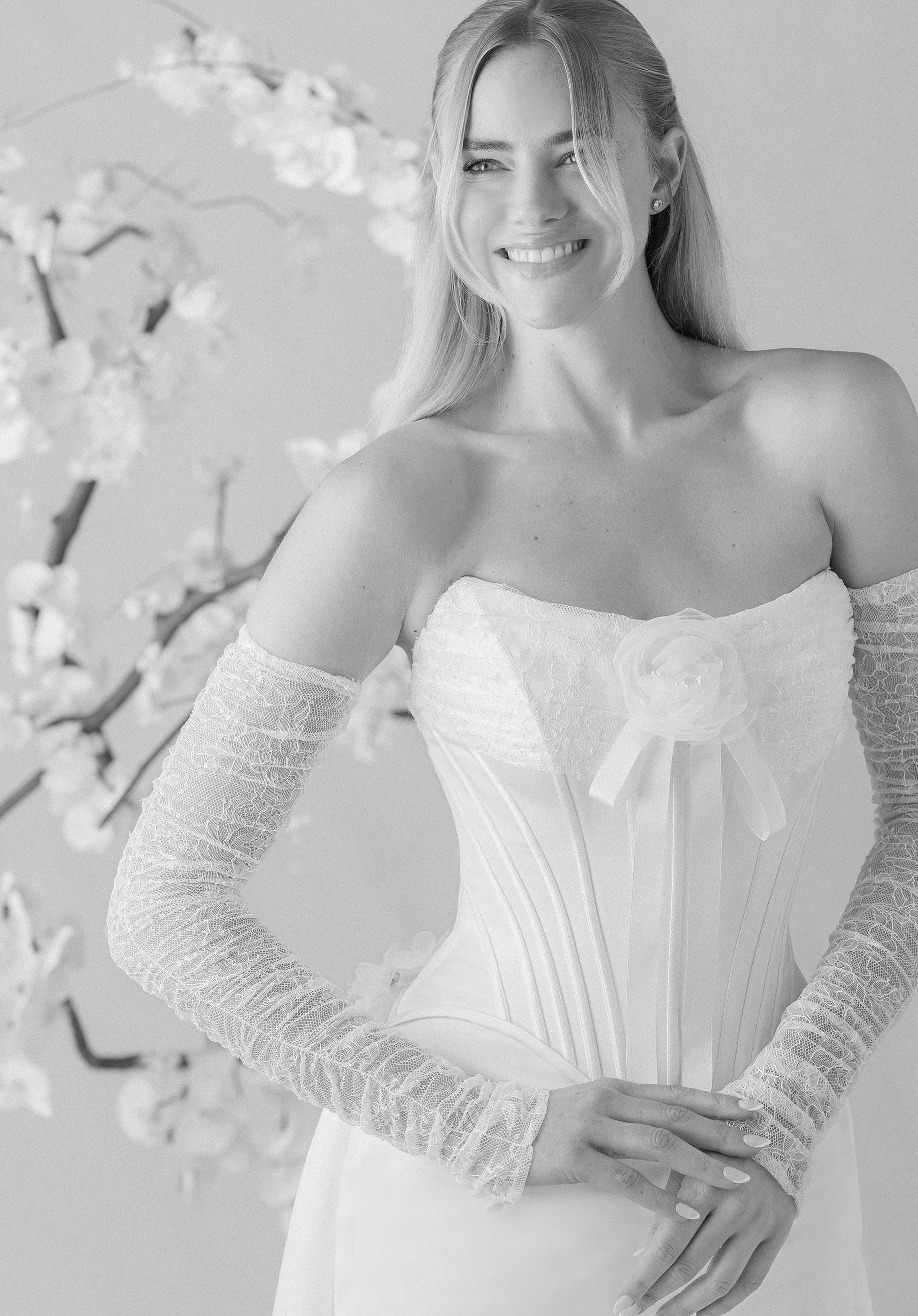 1050015 Amore Gowns product_img_1050015_gallery_img_2_788a909f-8a77-49e2-84b9-9c5ce679548c