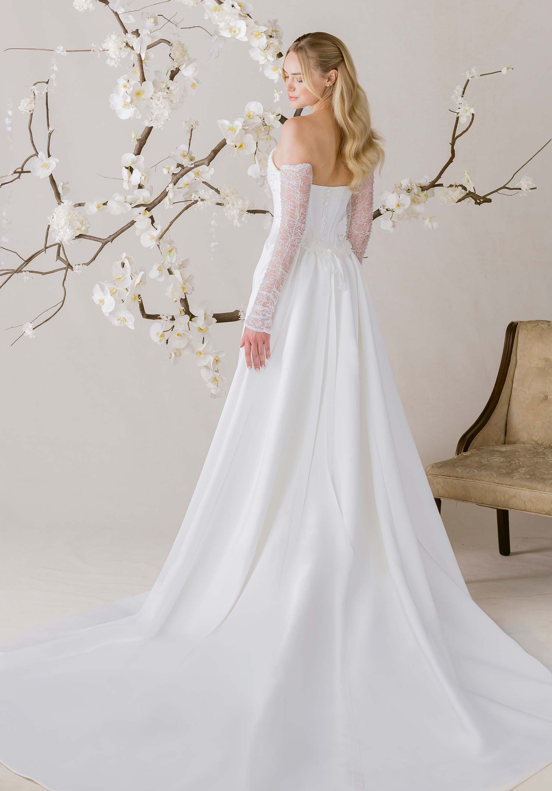 1050015 Amore Gowns product_img_1050015_gallery_img_3_4f8d40de-fe28-4dfd-8c89-821930214a11
