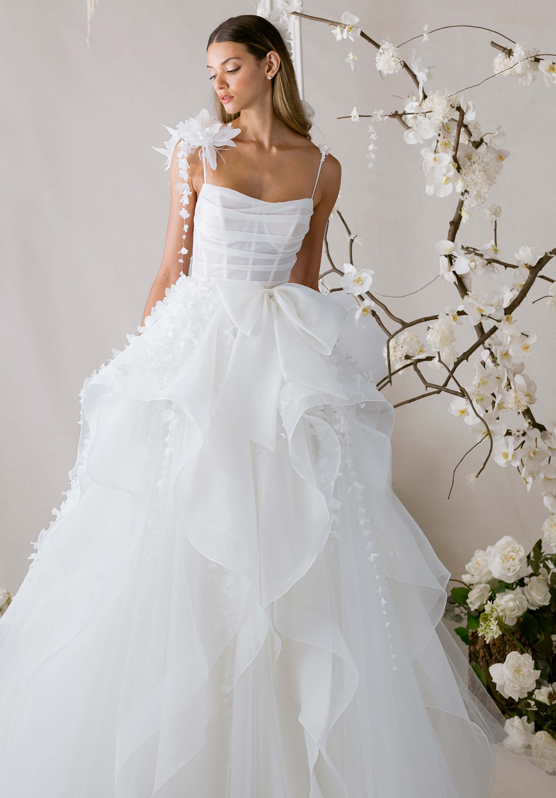 1050024 Amore Gowns product_img_1050024_feature_img_bceef4fb-b218-4078-93c7-4249c273f96f