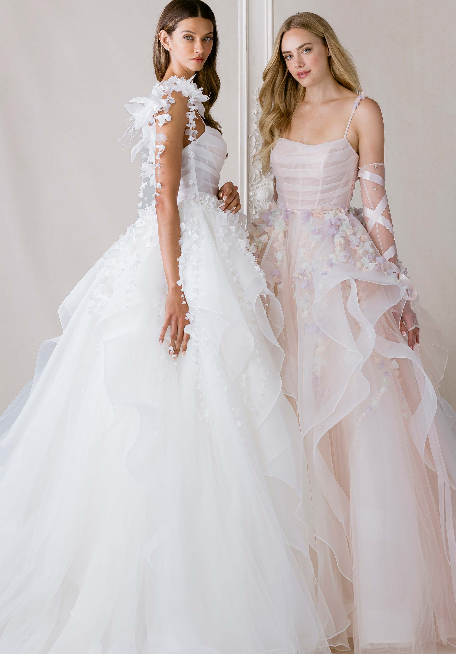 1050024 Amore Gowns product_img_1050024_gallery_img_3_fac5b55d-7ff0-45aa-b8b4-cf4070c6e0ab