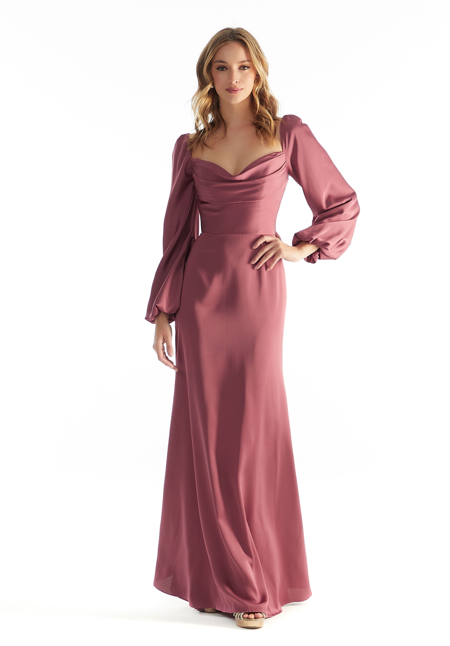 31221 Amore Gowns product_img_31221_feature_img_820a5041-39a8-4675-be41-9ef34a3c917e