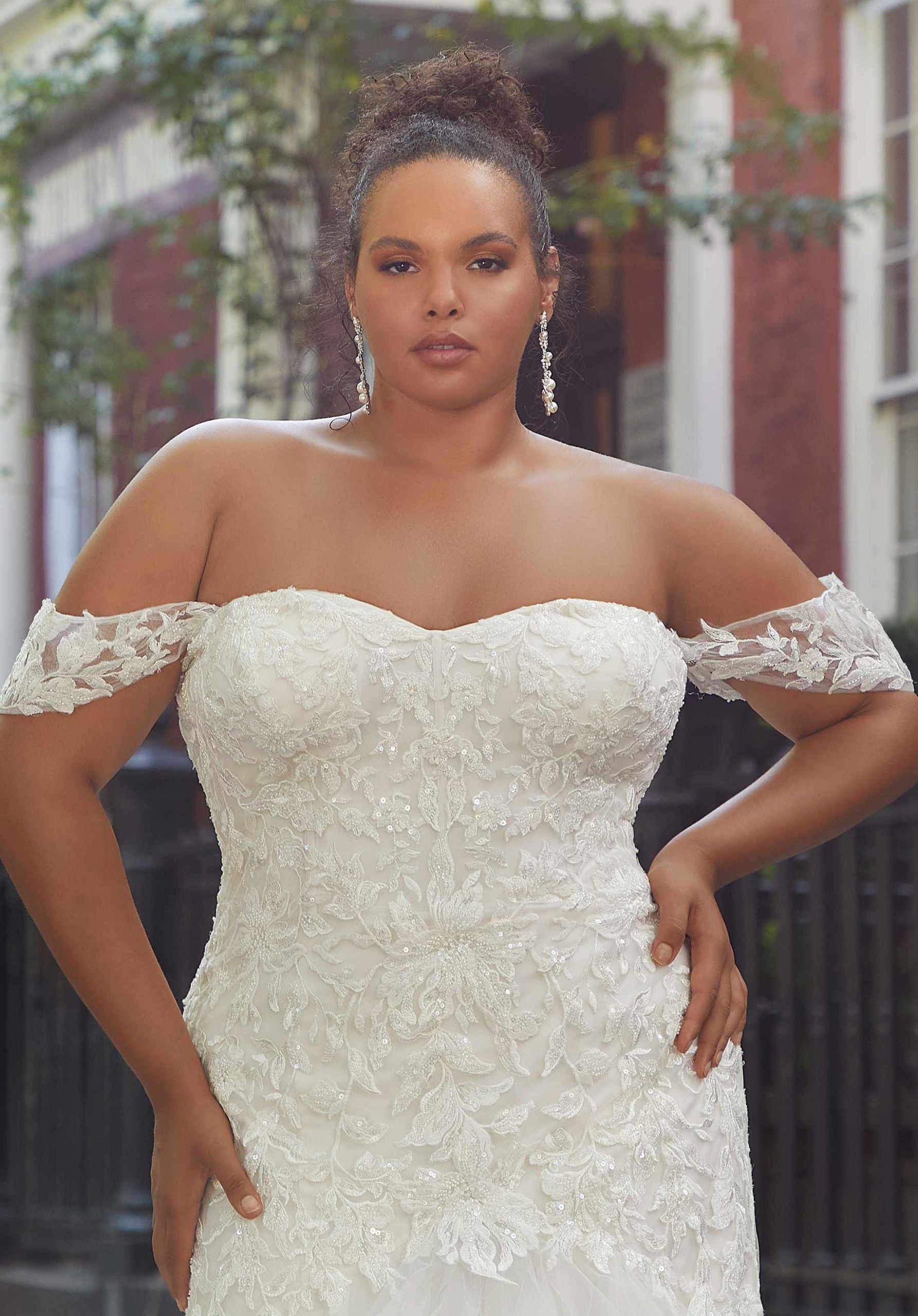 Hillary Wedding Dress Amore Gowns product_img_3380_gallery_img_1-scaled