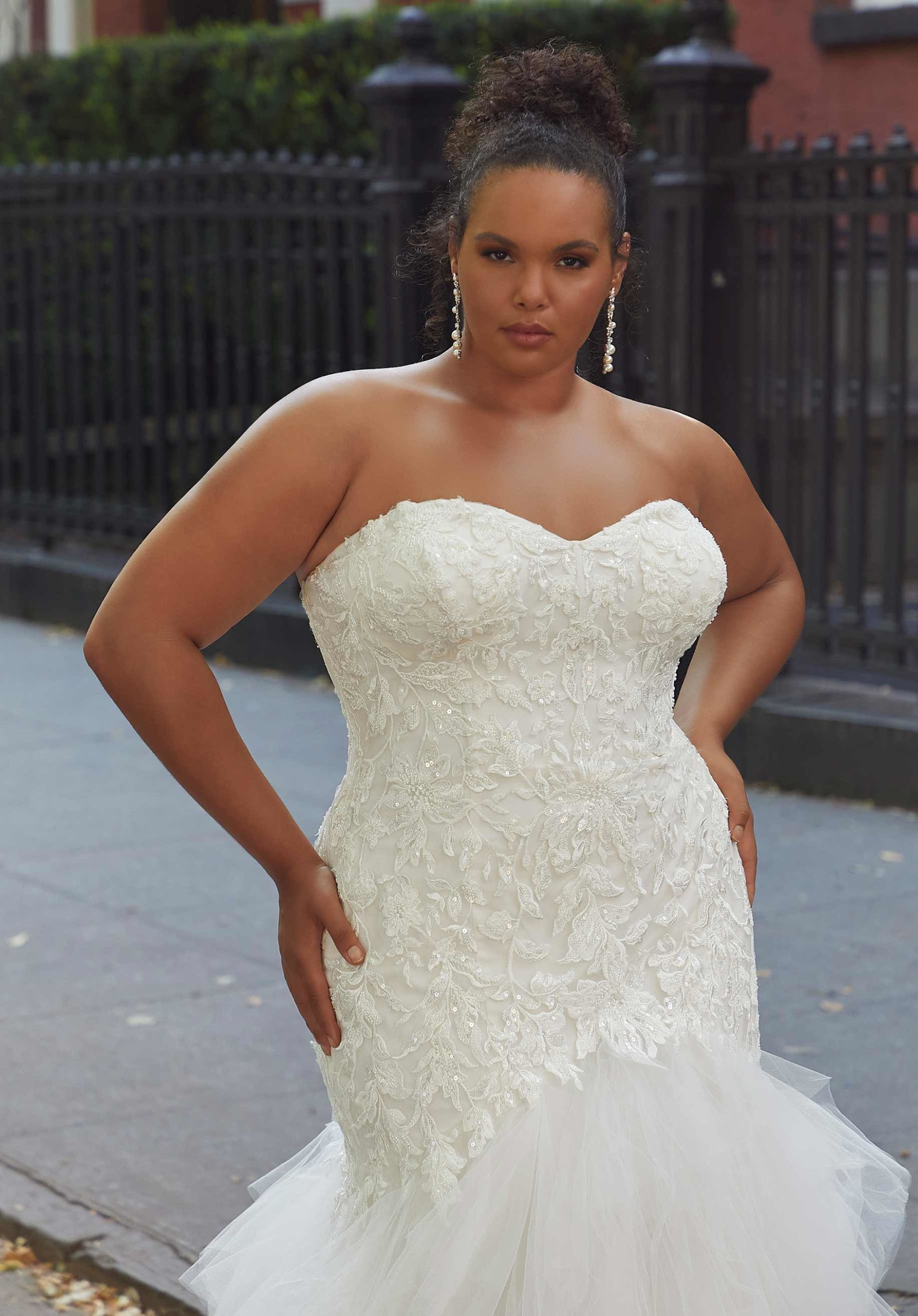Hillary Wedding Dress Amore Gowns product_img_3380_gallery_img_2-scaled